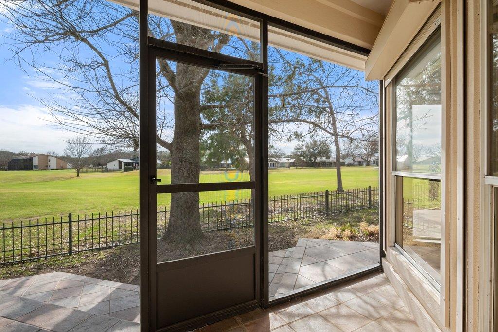 117 Longhorn Dr, Horseshoe Bay, TX 78657