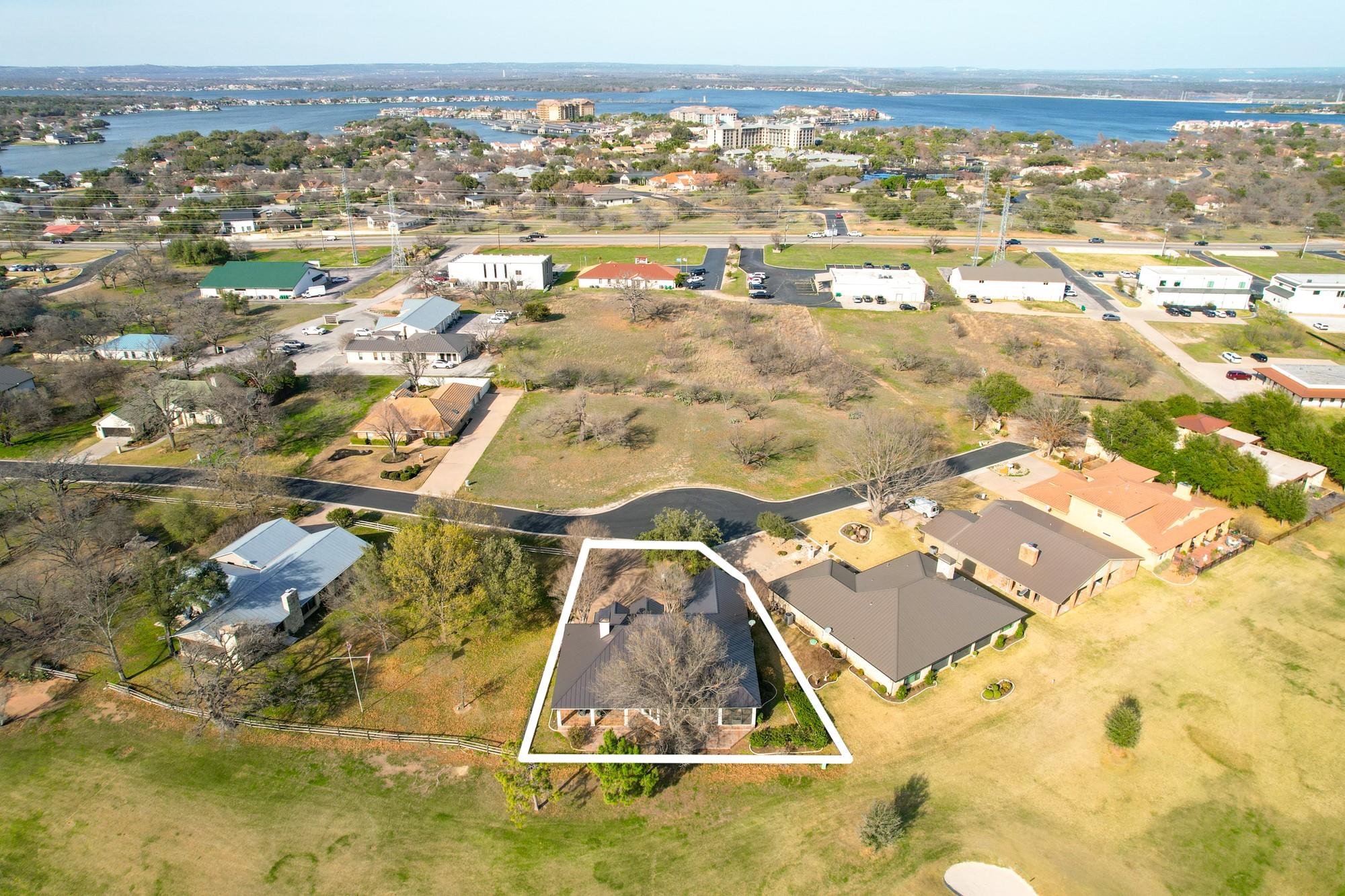 117 Longhorn Dr, Horseshoe Bay, TX 78657