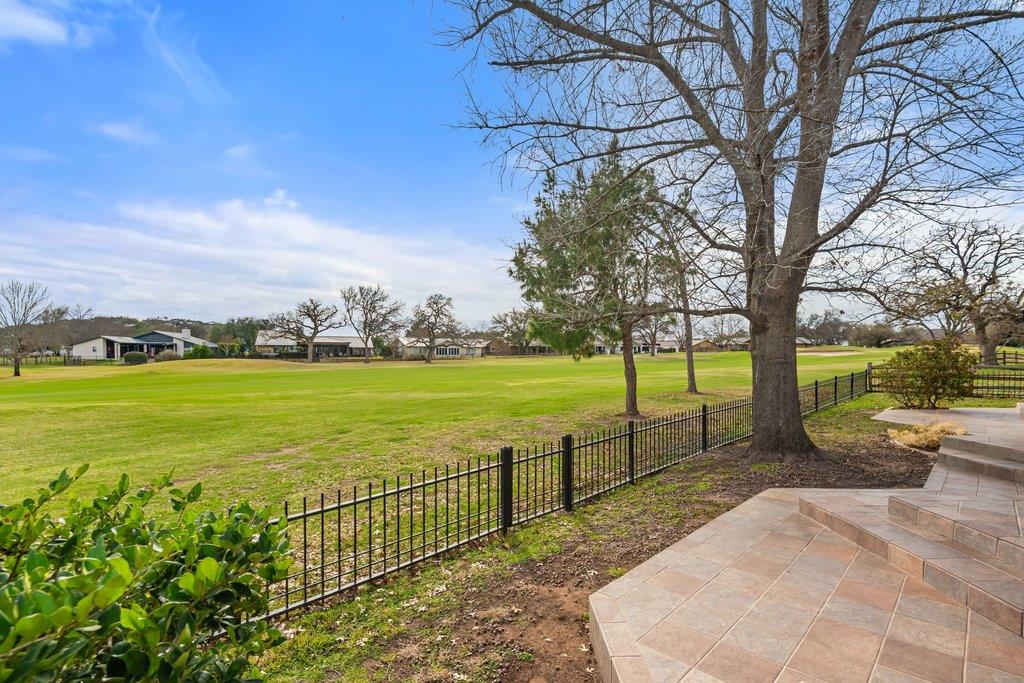 117 Longhorn Dr, Horseshoe Bay, TX 78657