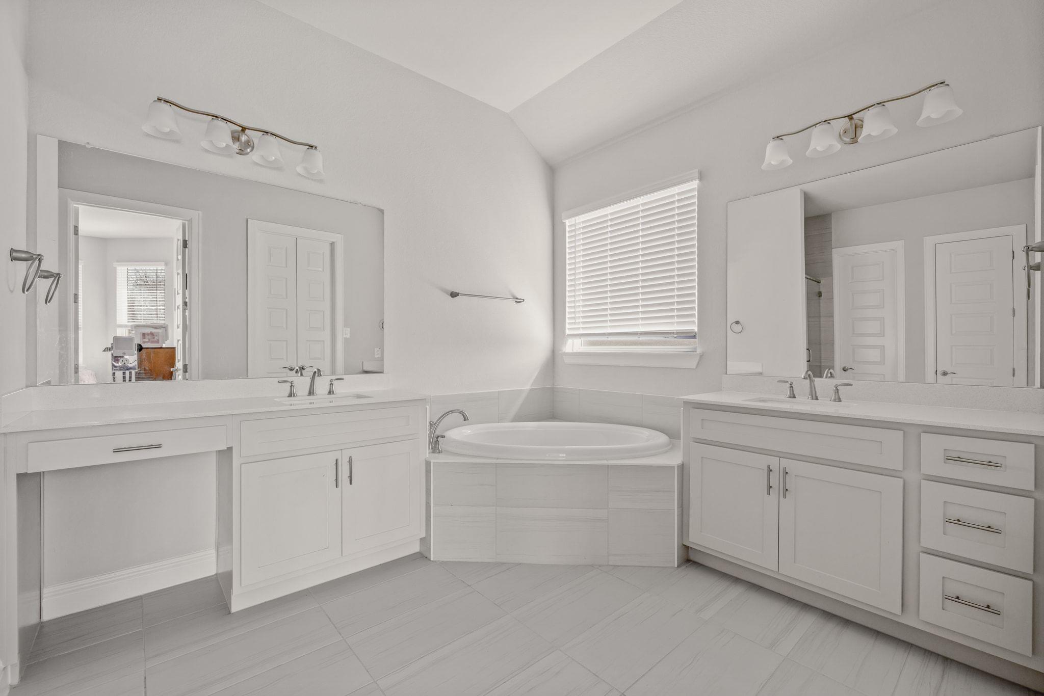 103 Merlin Ct, Cedar Creek, TX 78612