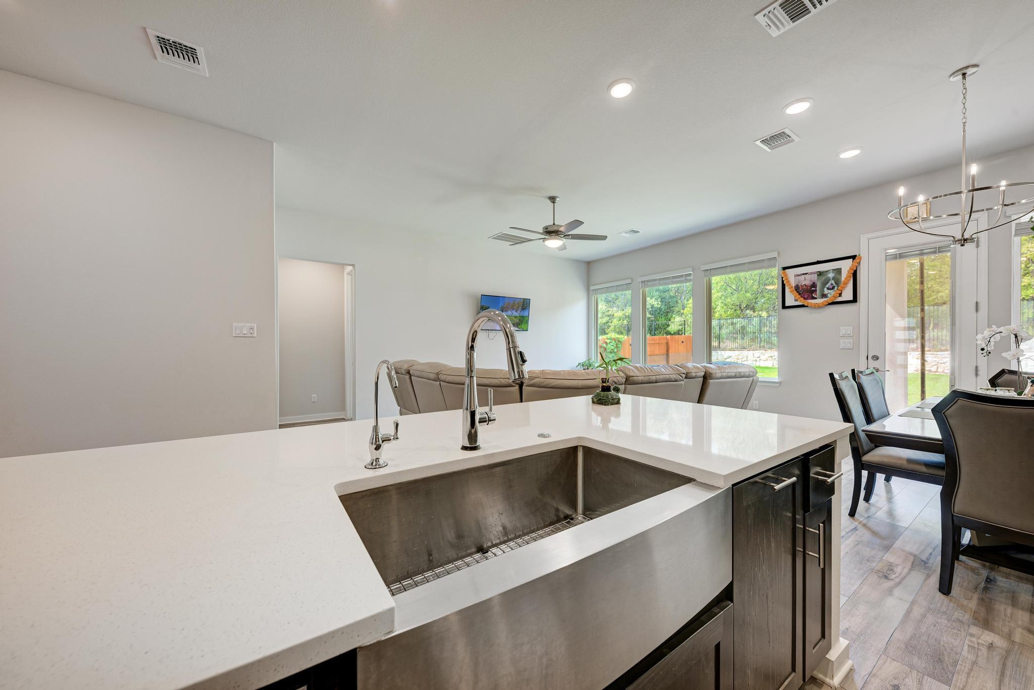 1632 Sawmill Xing, Round Rock, TX 78665