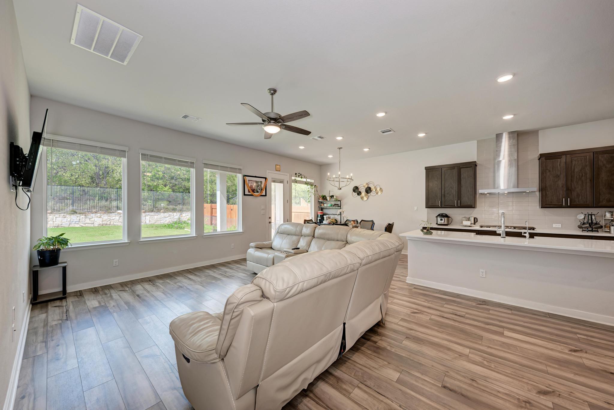 1632 Sawmill Xing, Round Rock, TX 78665