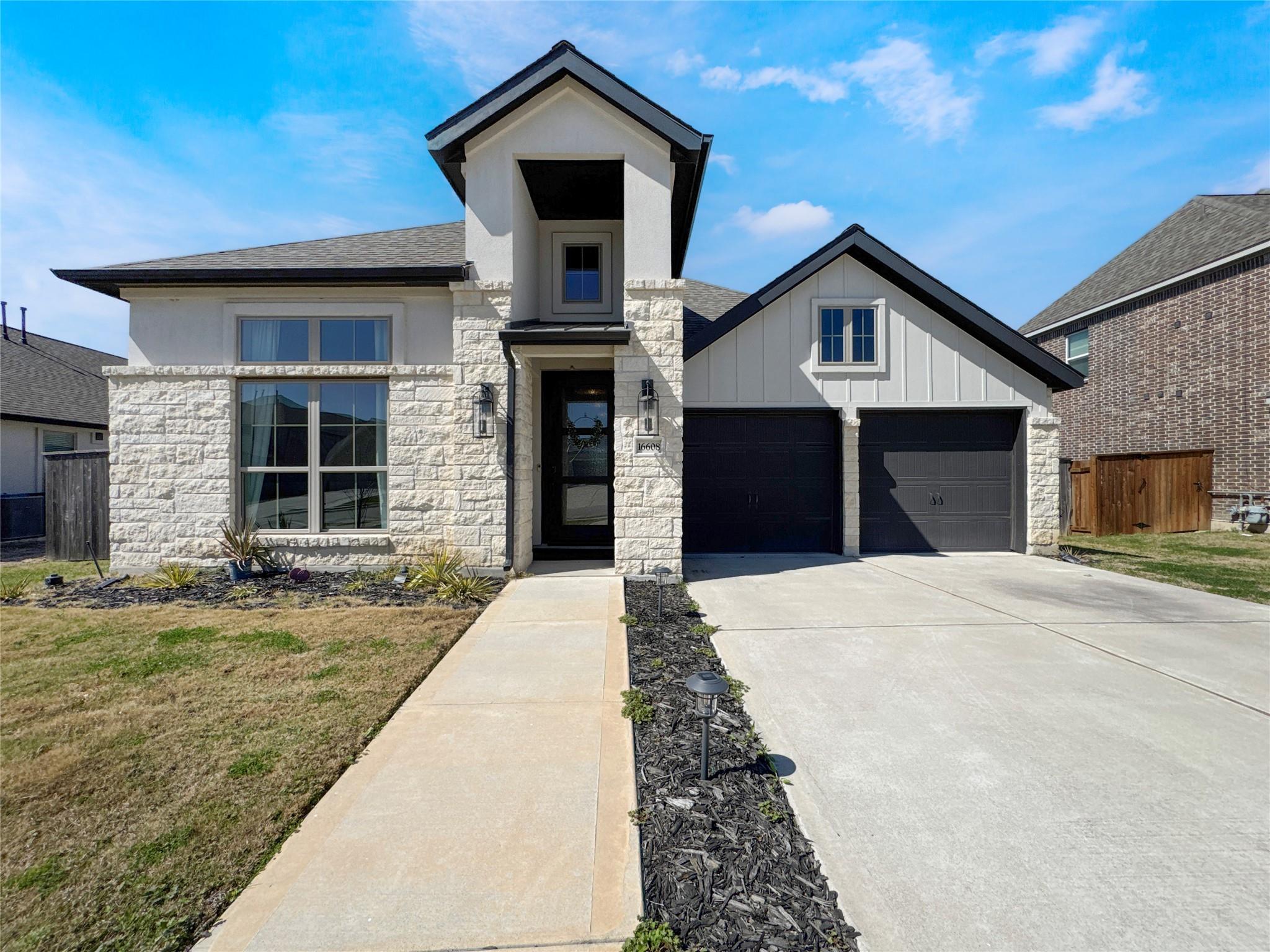 16608 Christina Garza Dr, Manor, TX 78653