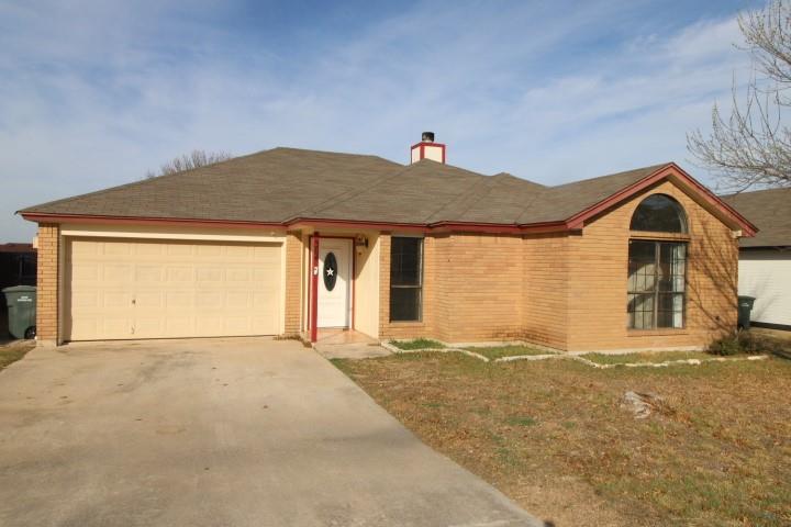 304 Bronc Dr, Copperas Cove, TX 76522