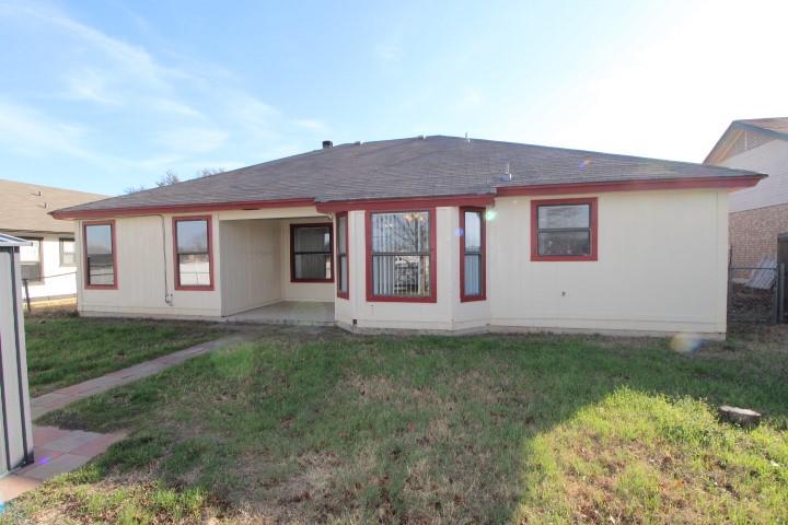 304 Bronc Dr, Copperas Cove, TX 76522