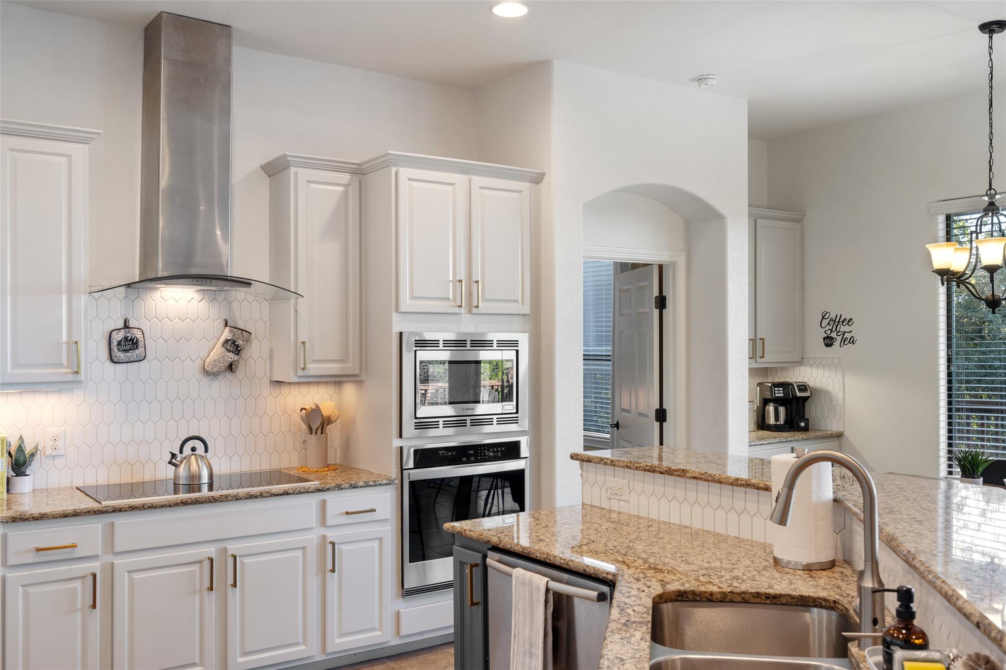 20914 High Dr, Lago Vista, TX 78645