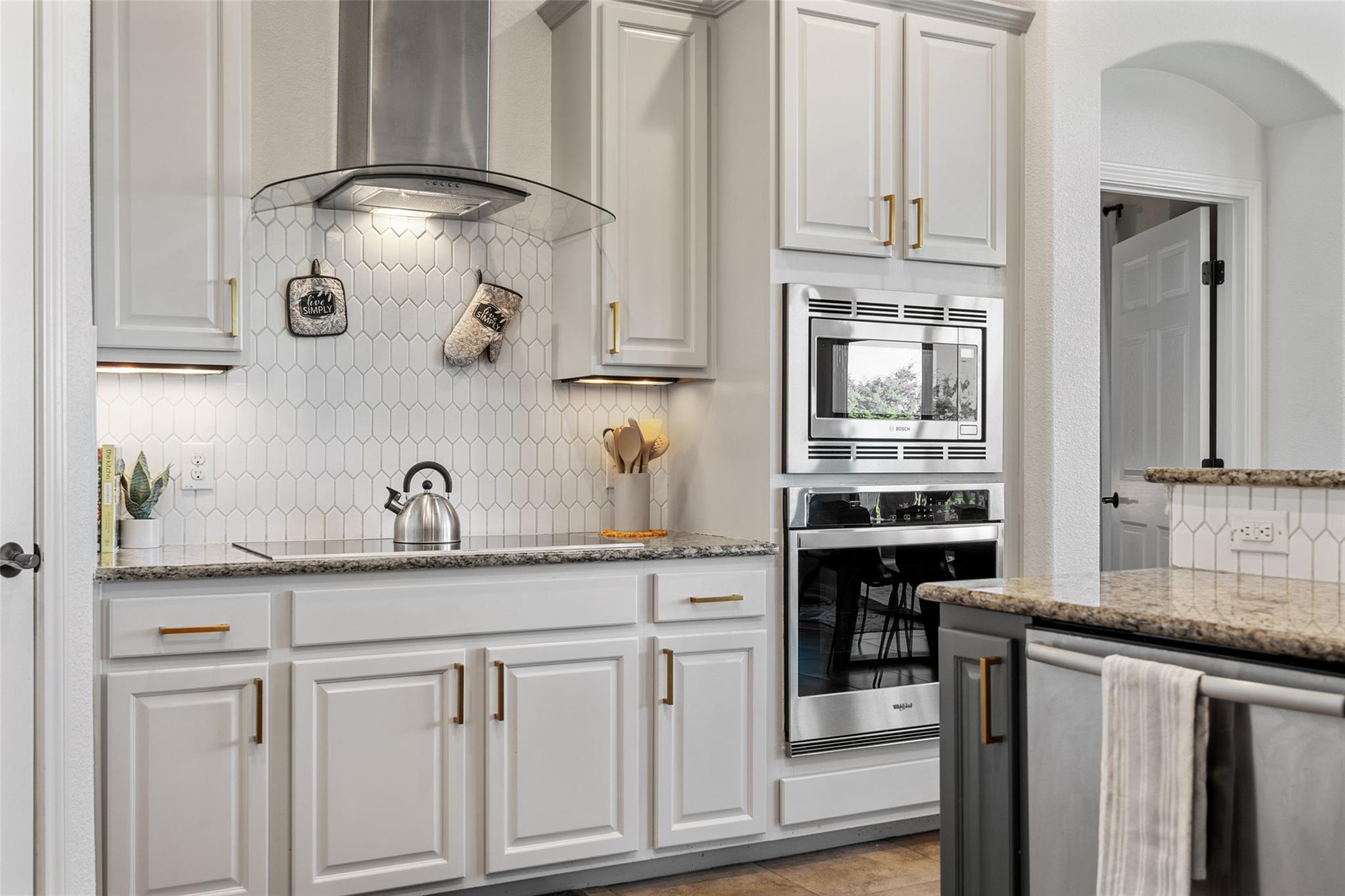 20914 High Dr, Lago Vista, TX 78645