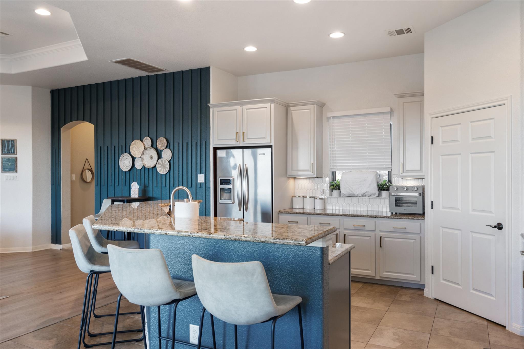 20914 High Dr, Lago Vista, TX 78645