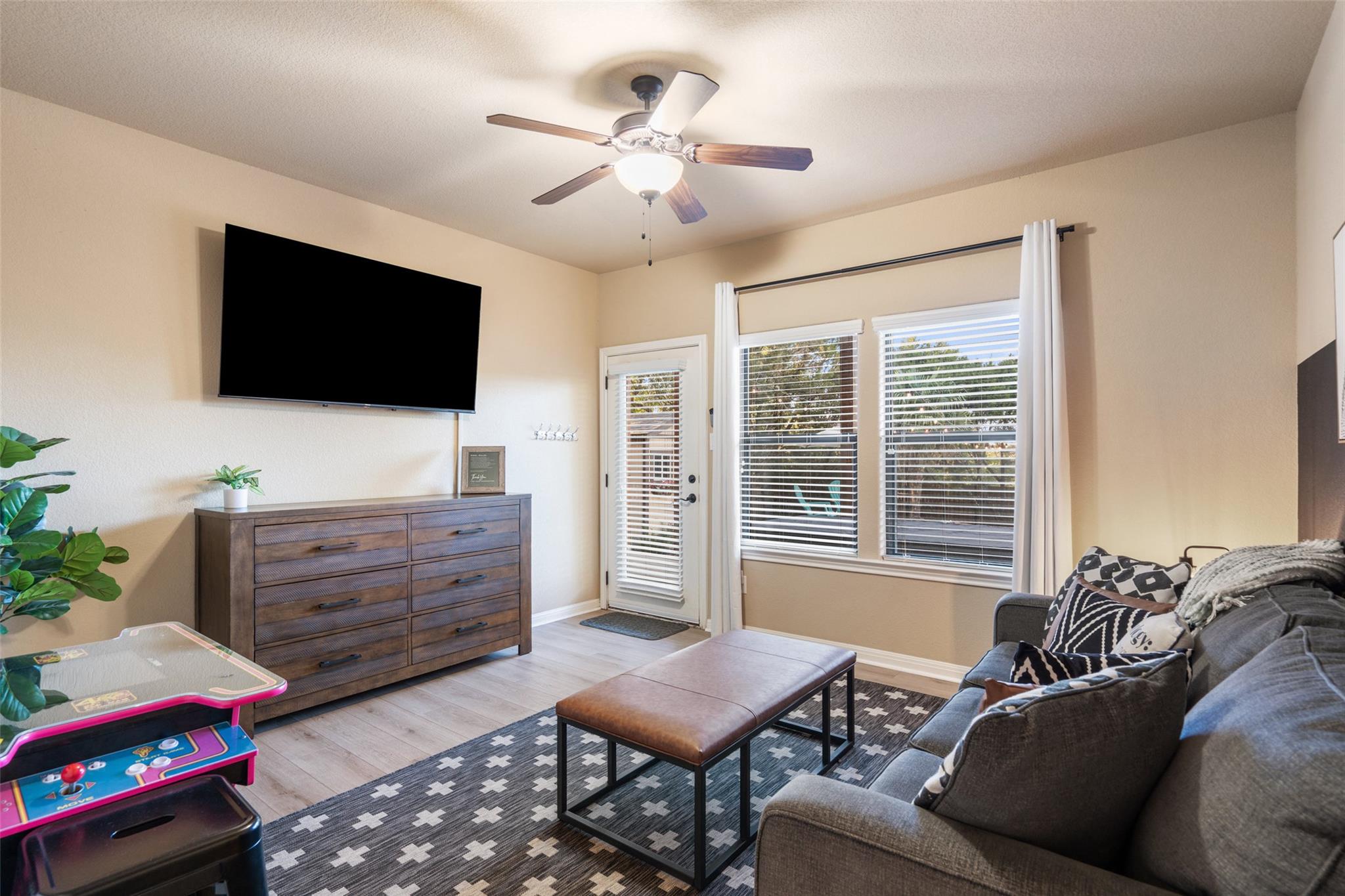 20914 High Dr, Lago Vista, TX 78645