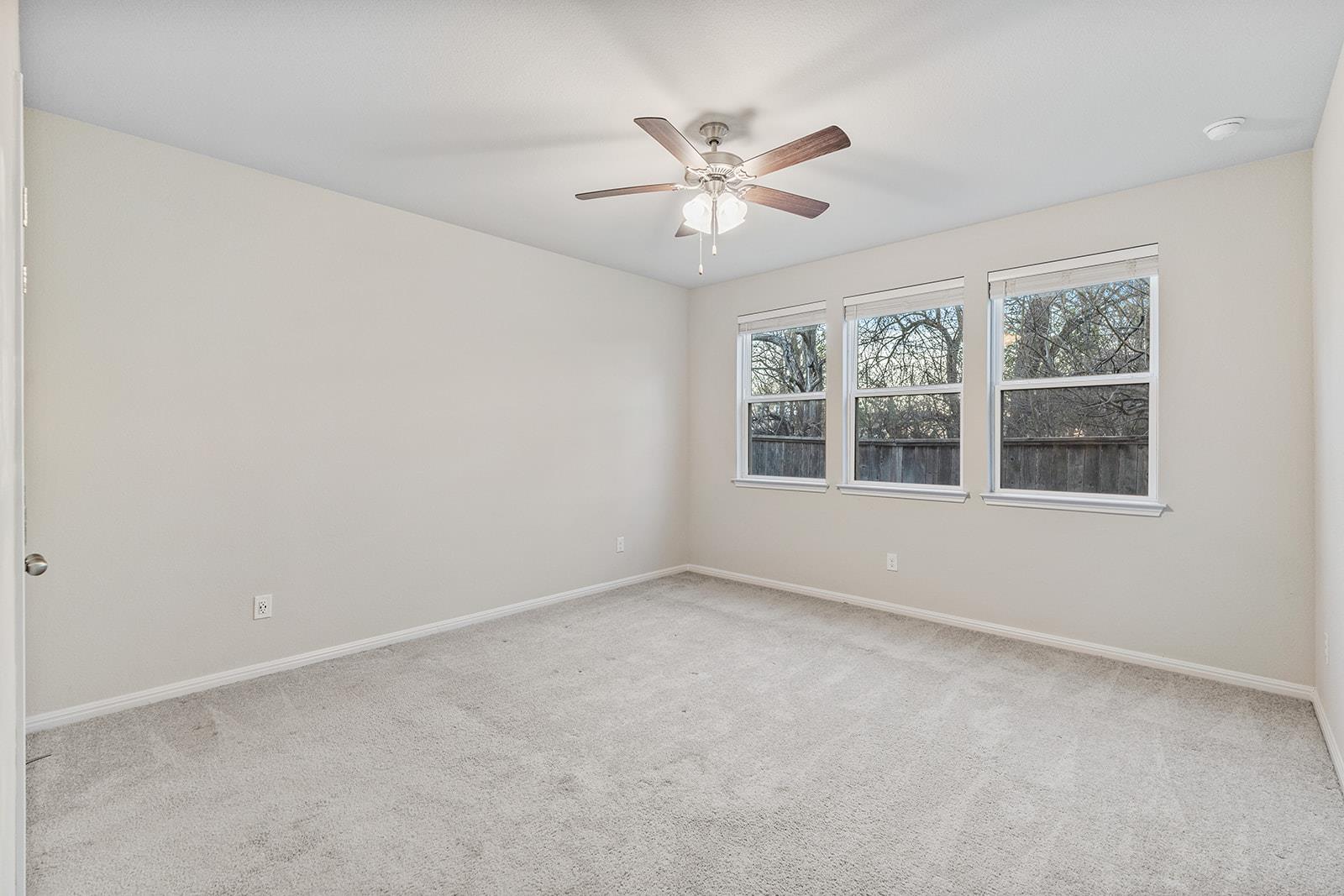 313 Michaelis Dr, Leander, TX 78641