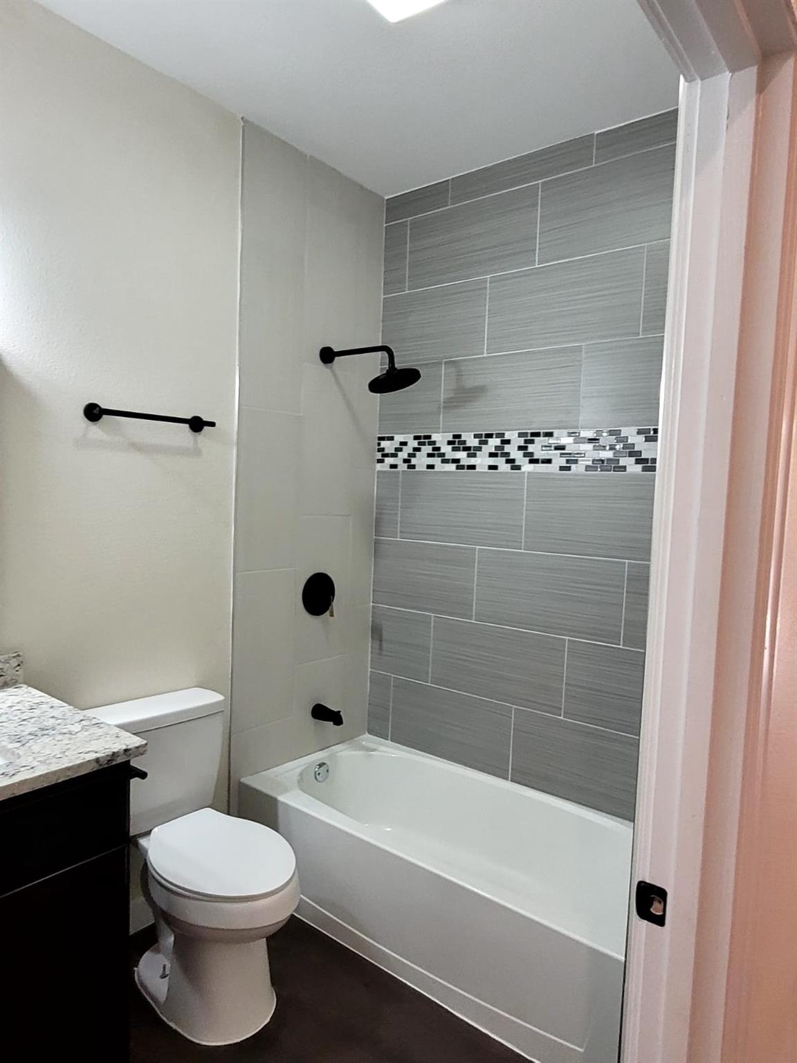 750 S Main St, Lockhart, TX 78644