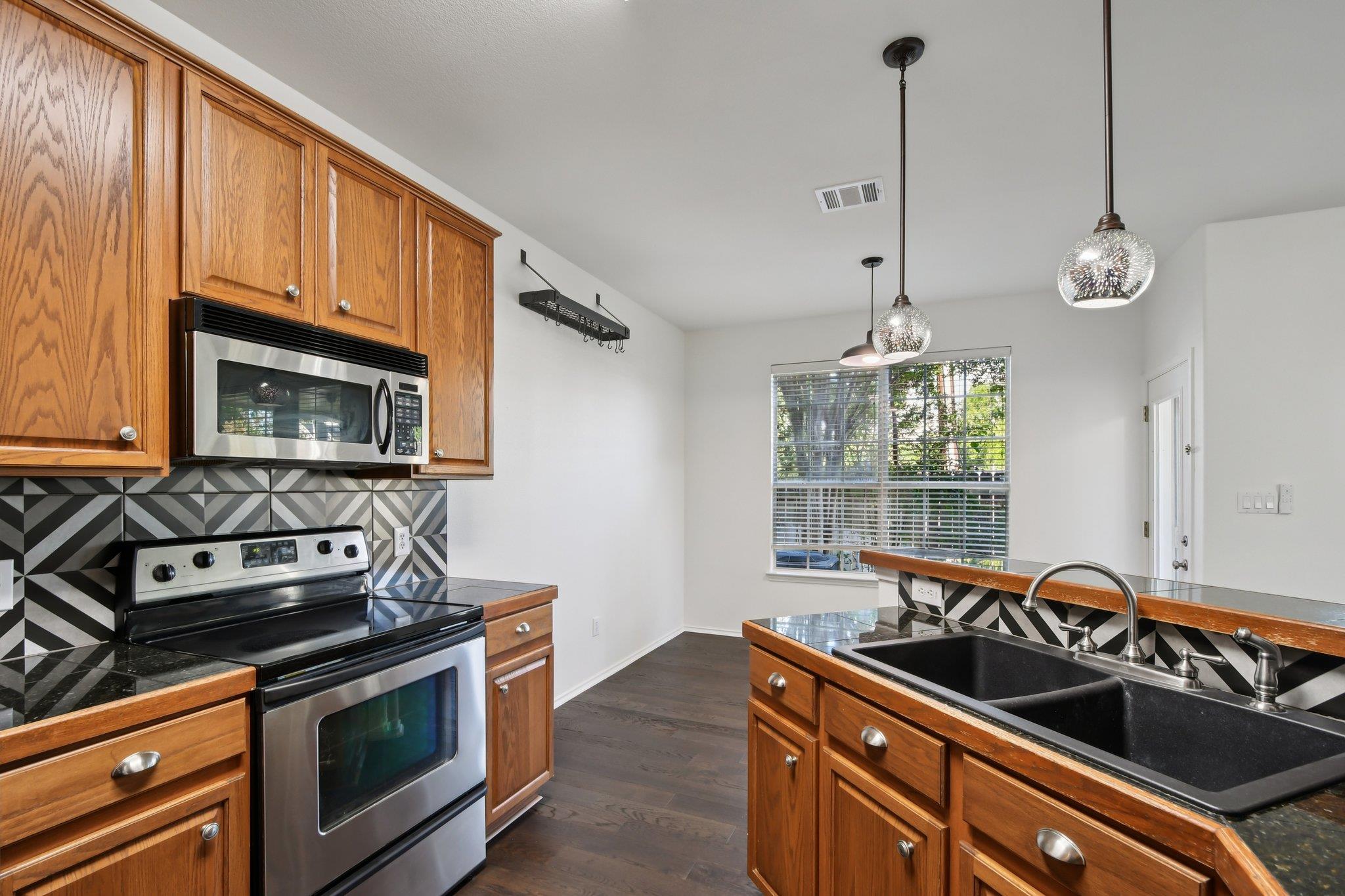 2632 Century Park Blvd # 72, Austin, TX 78727