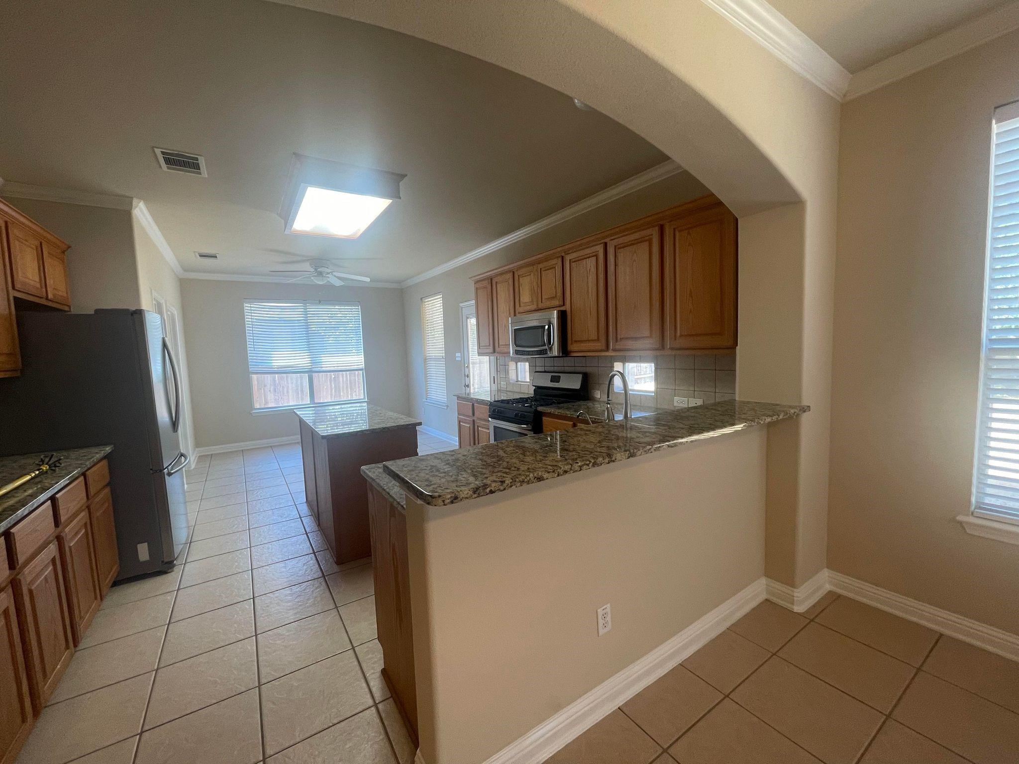 2204 Voyageurs Ln, Austin, TX 78747