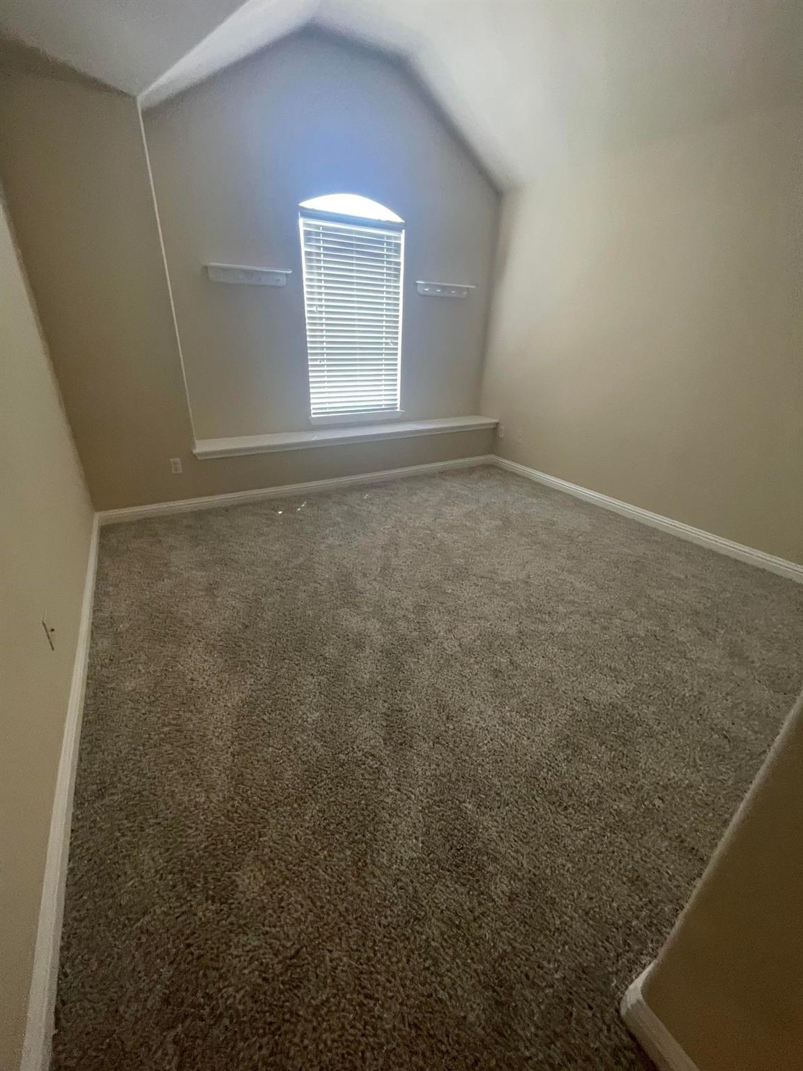 2204 Voyageurs Ln, Austin, TX 78747