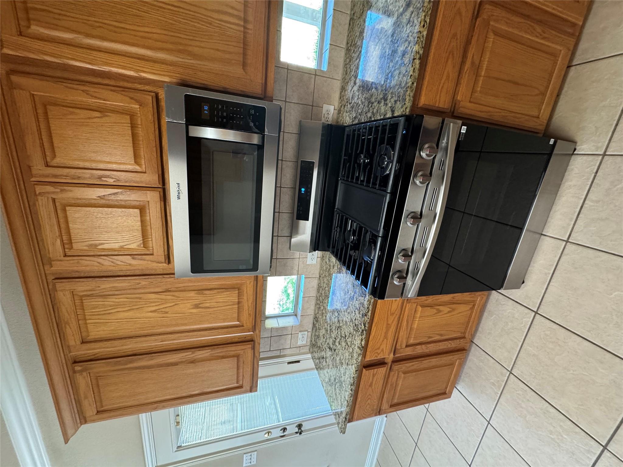 2204 Voyageurs Ln, Austin, TX 78747