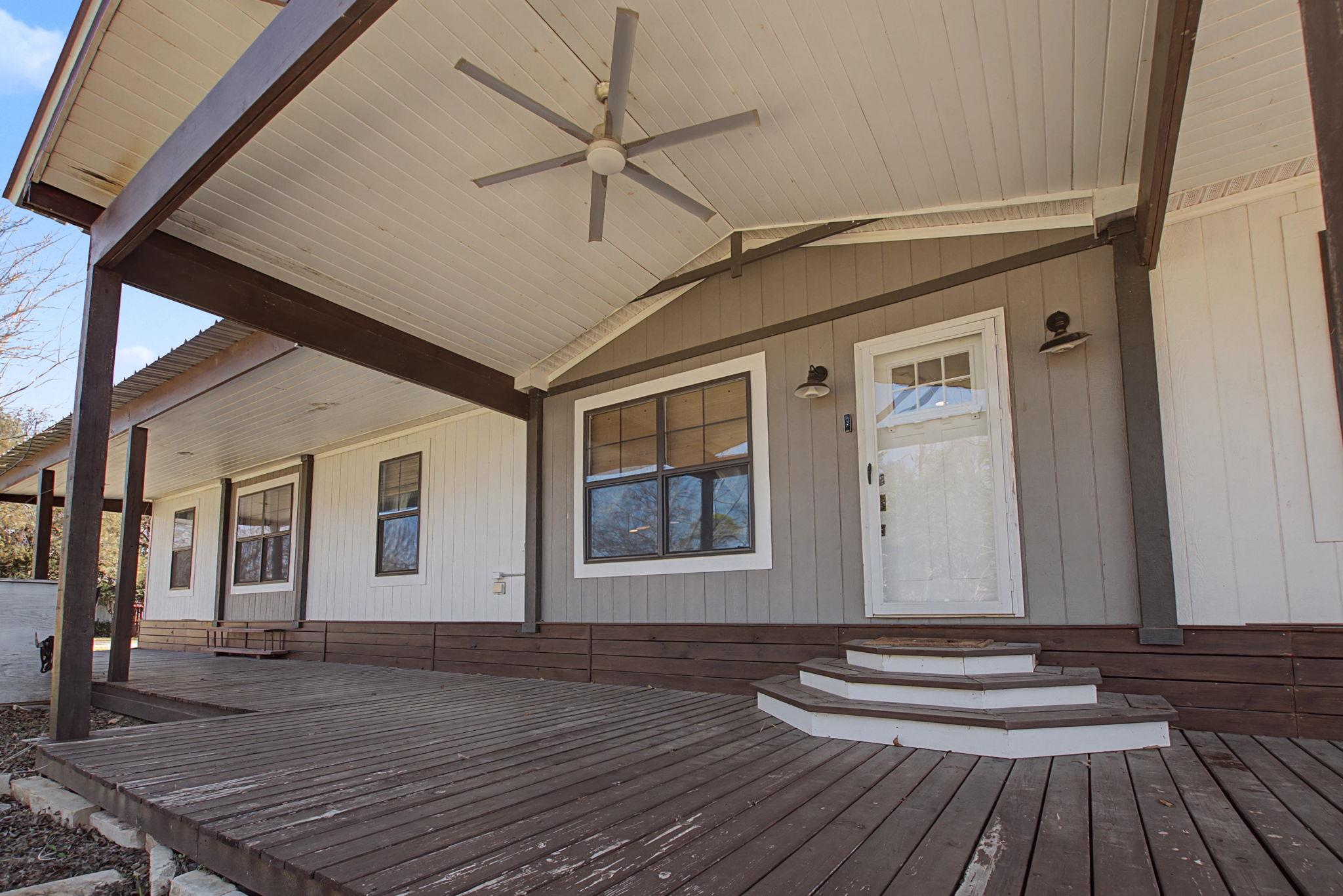 345 County Road 136C, Kingsland, TX 78639