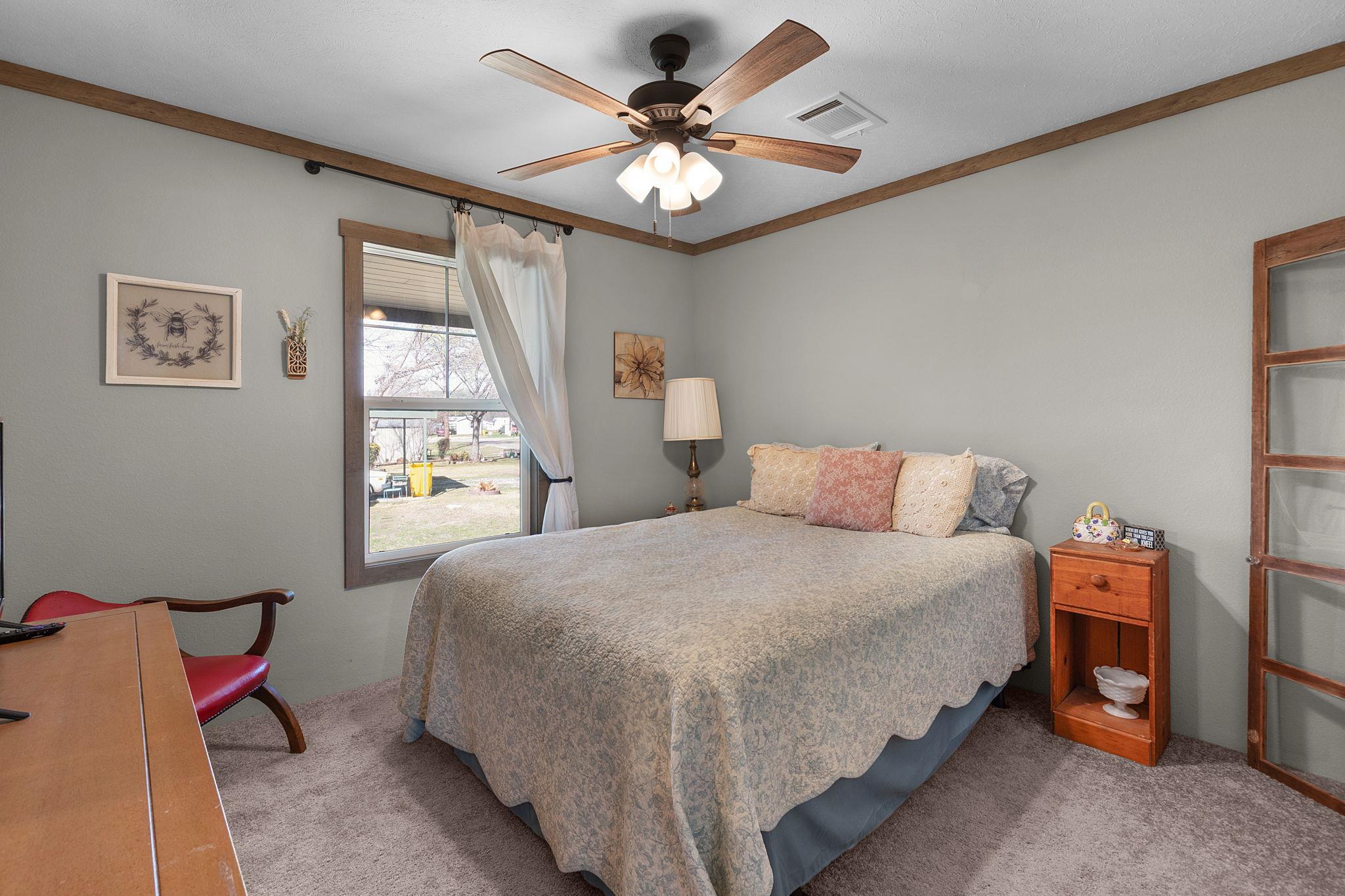 345 County Road 136C, Kingsland, TX 78639