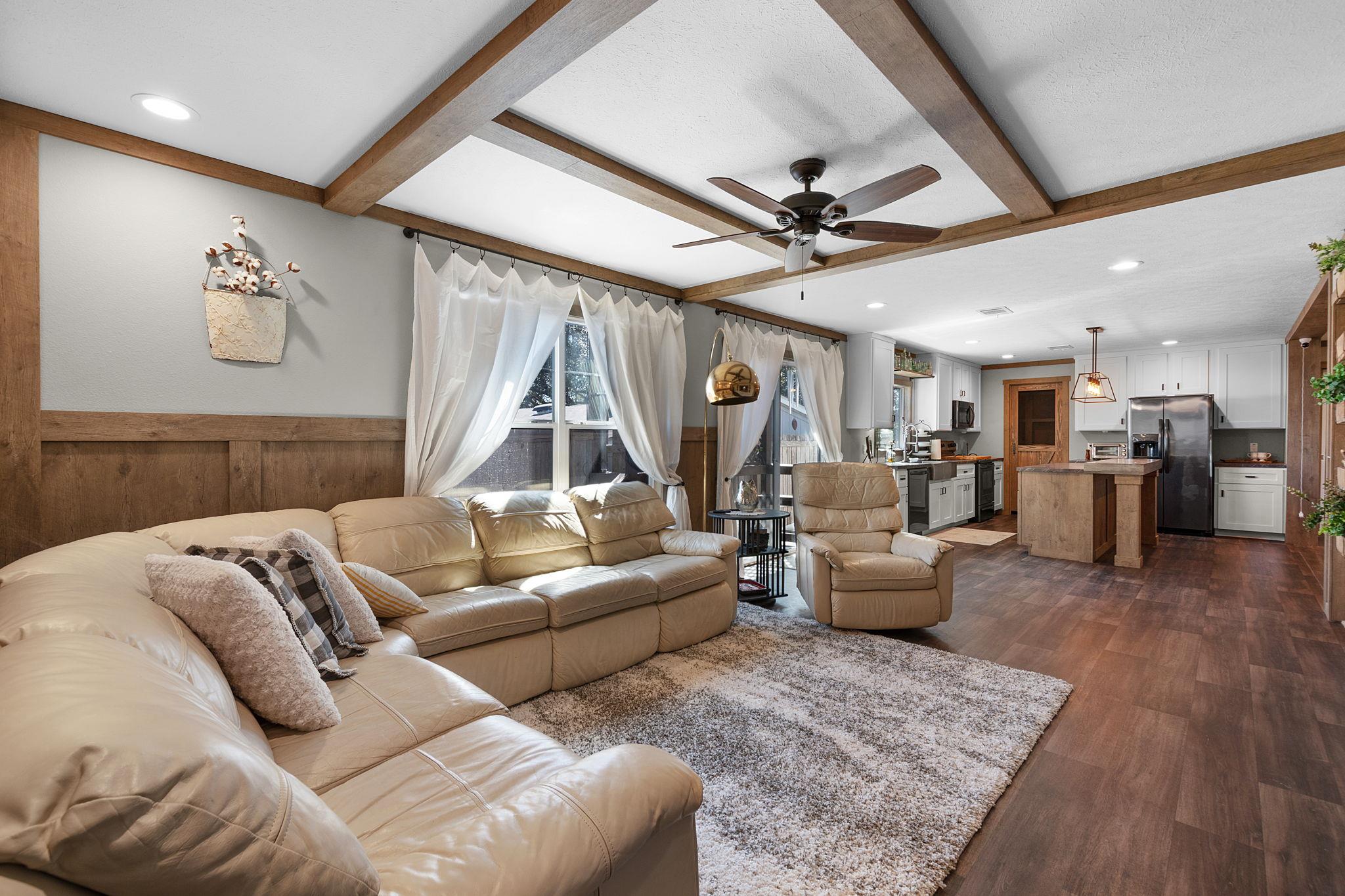 345 County Road 136C, Kingsland, TX 78639