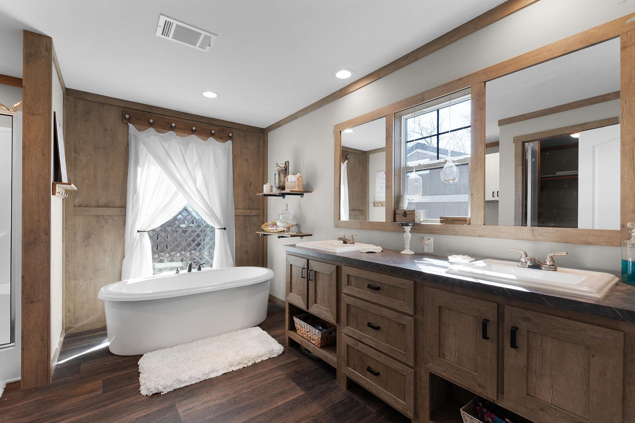 345 County Road 136C, Kingsland, TX 78639