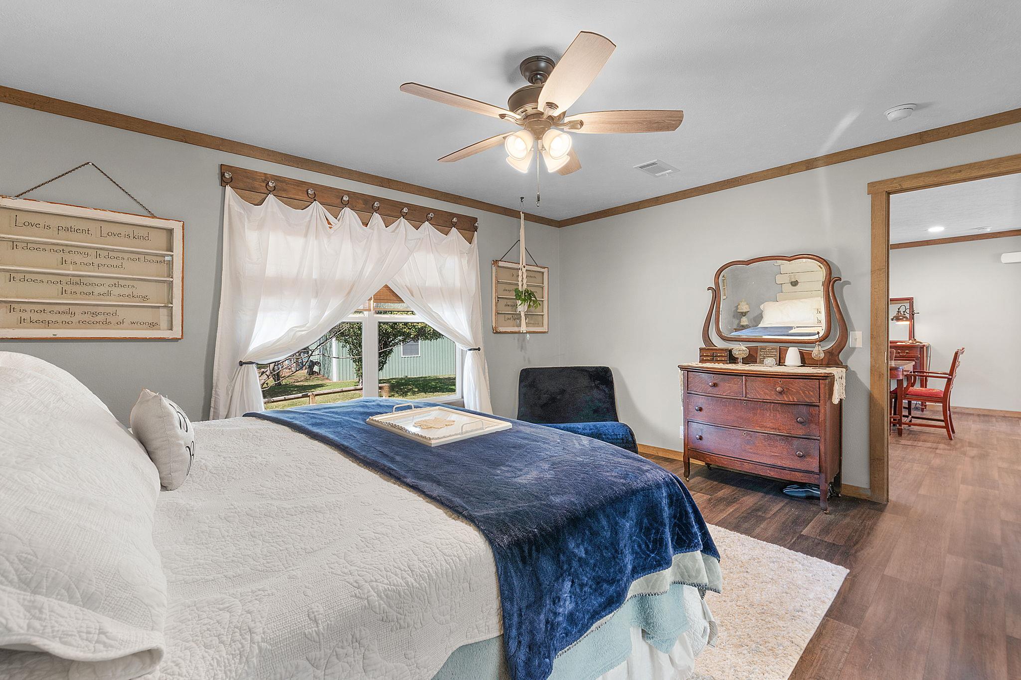 345 County Road 136C, Kingsland, TX 78639