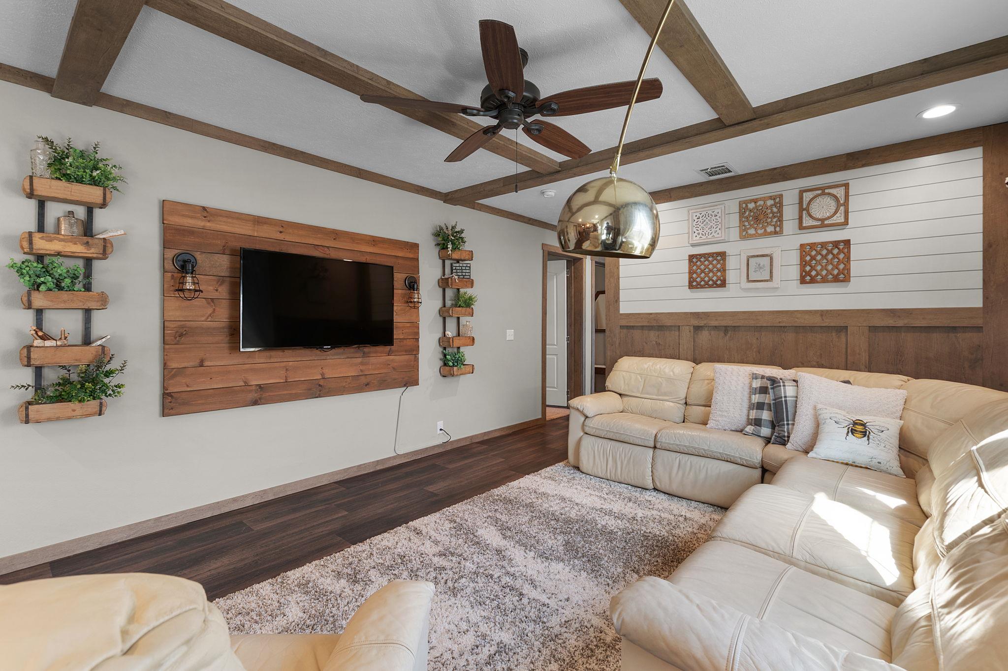 345 County Road 136C, Kingsland, TX 78639