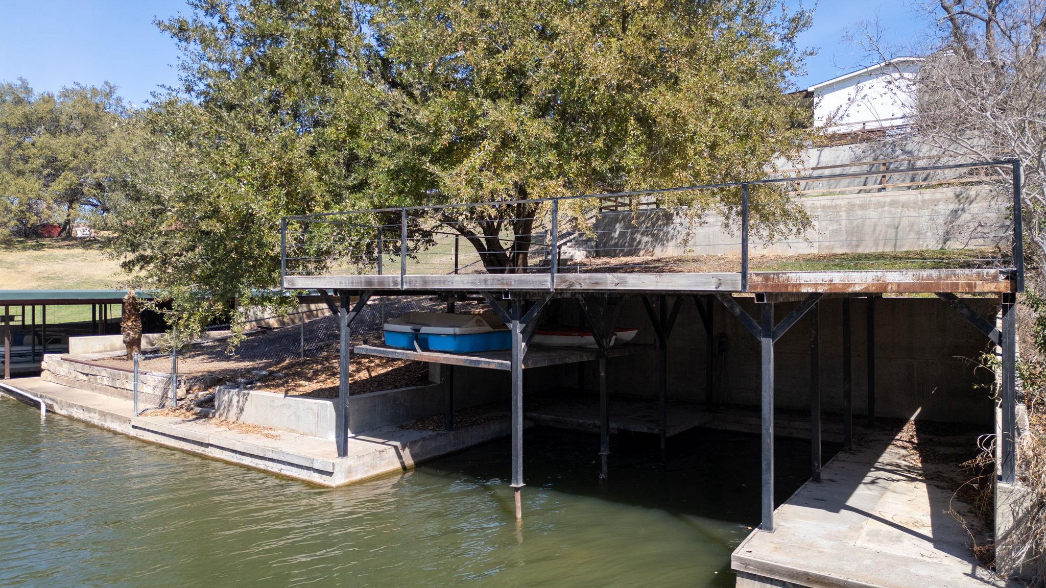 345 County Road 136C, Kingsland, TX 78639