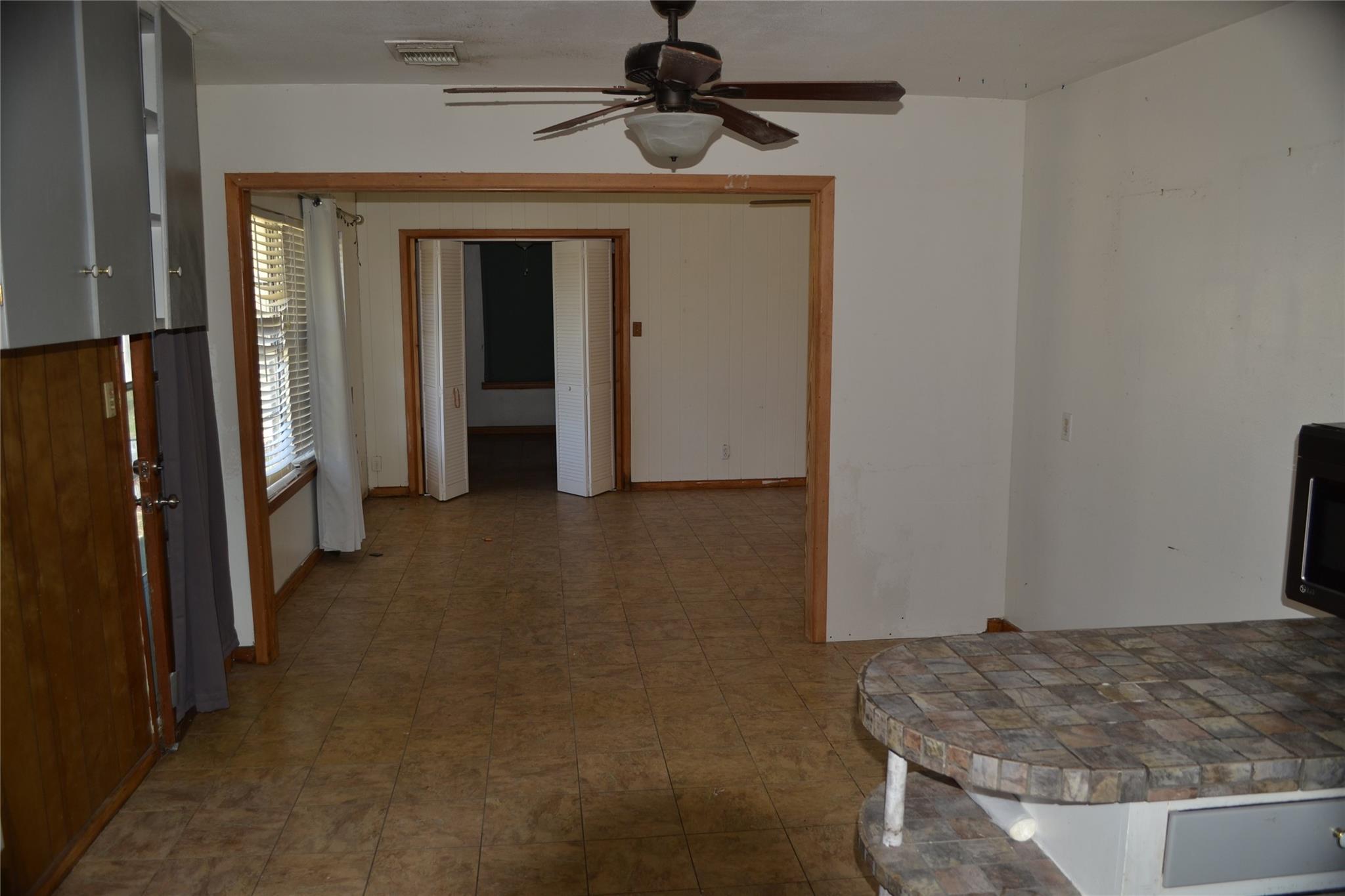 1502 Sherrard St, Burnet, TX 78611