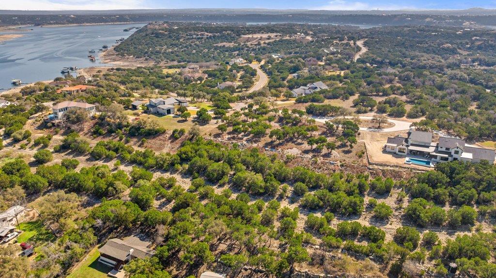 10 Thurman Bluff Dr, Spicewood, TX 78669