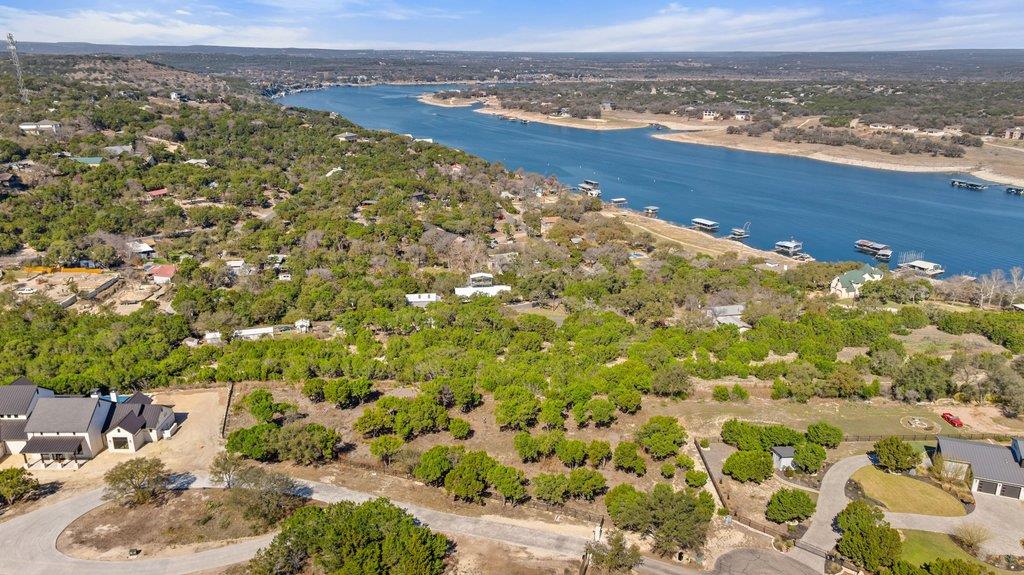 10 Thurman Bluff Dr, Spicewood, TX 78669