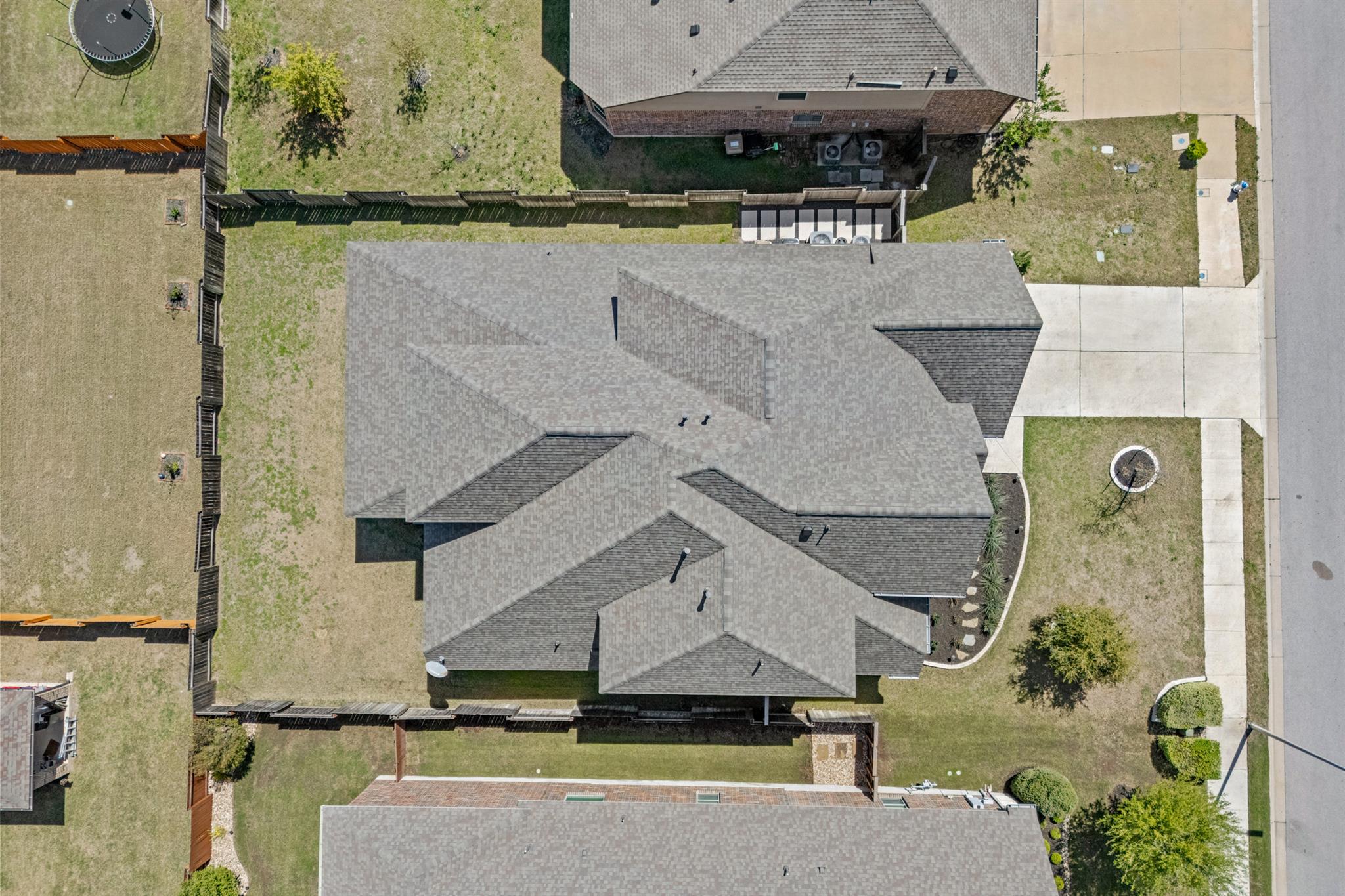 516 Honeybird Ln, Georgetown, TX 78626