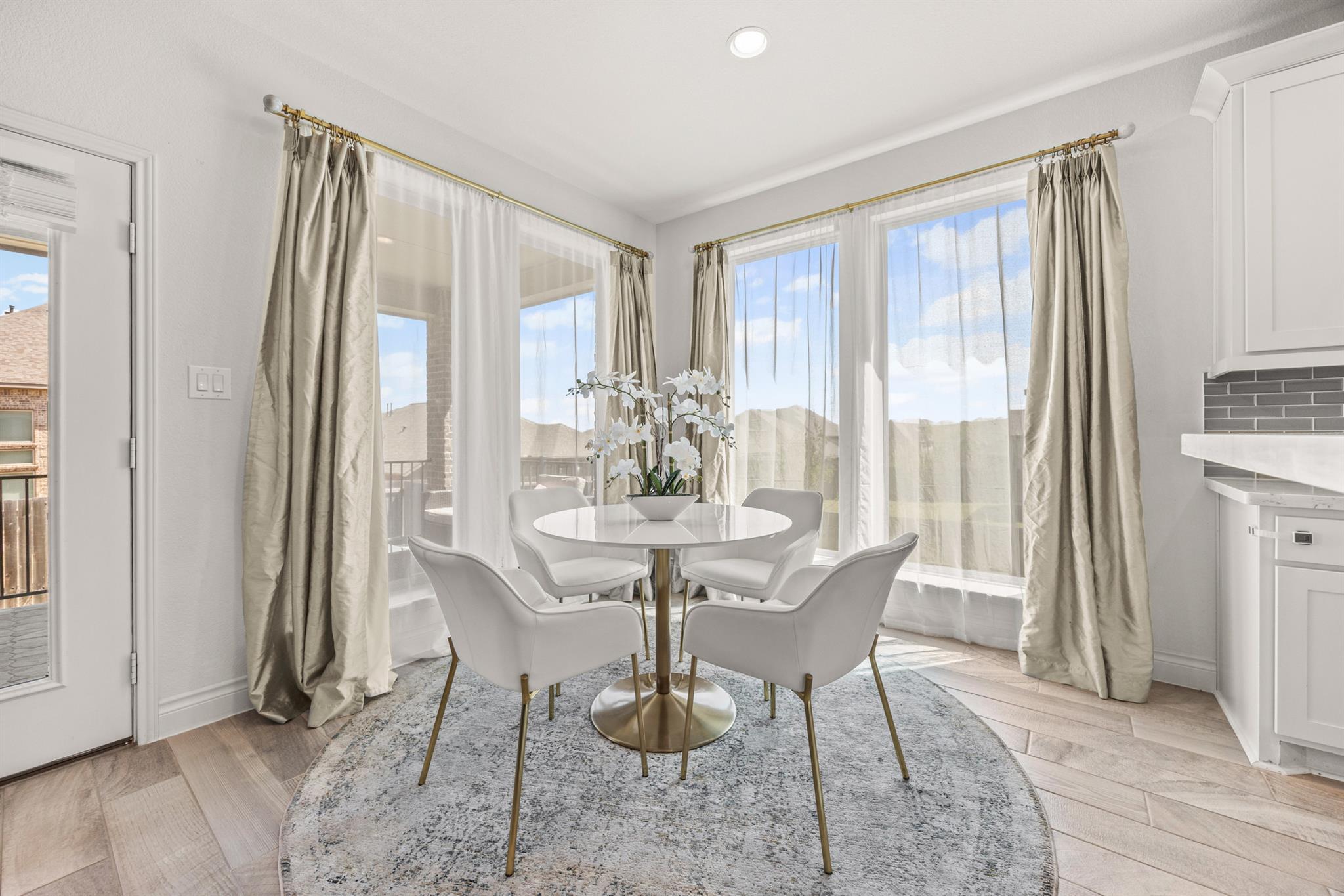 516 Honeybird Ln, Georgetown, TX 78626