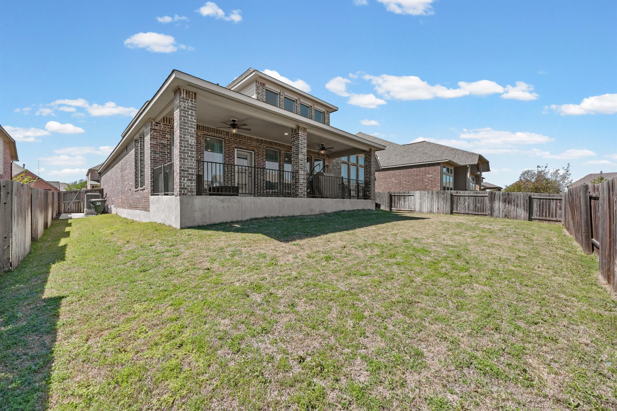 516 Honeybird Ln, Georgetown, TX 78626