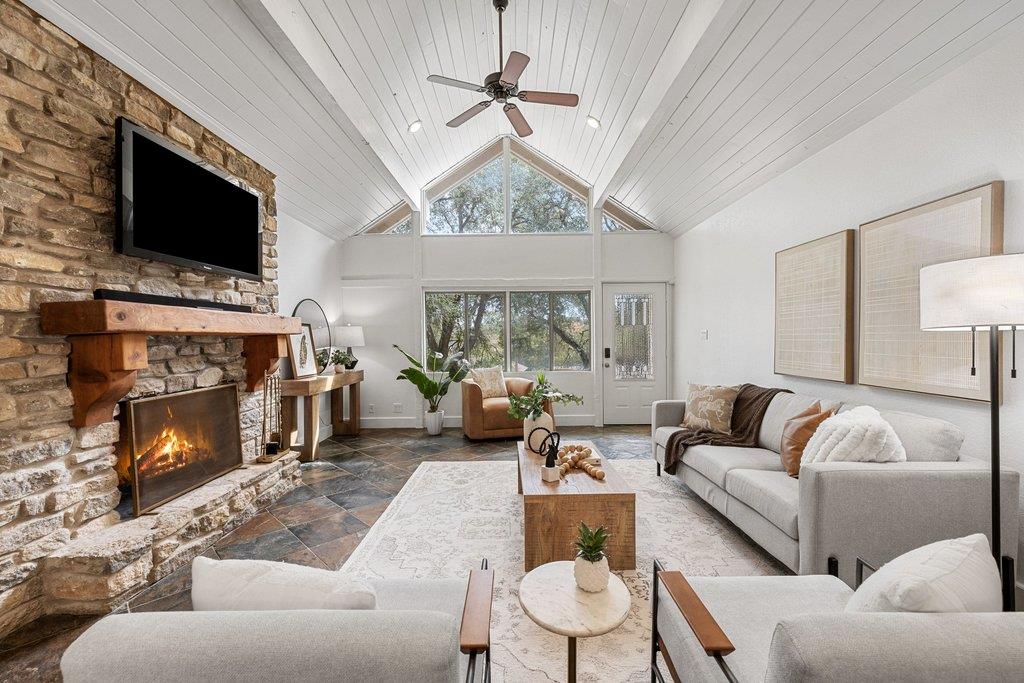 411 Lakeway Dr, Lakeway, TX 78734