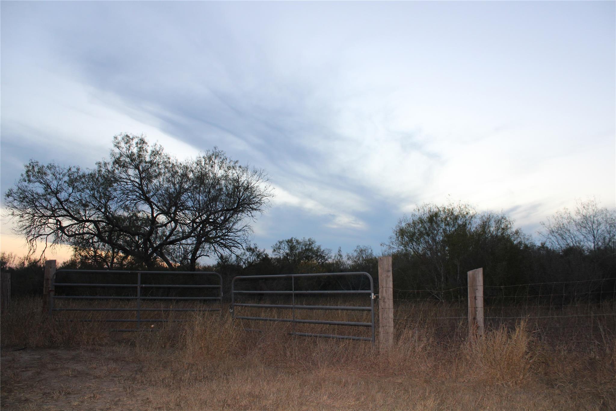 0000 CR 339, Jourdanton, TX 78026