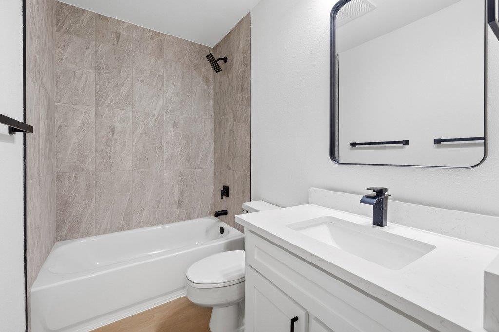 2204 Toro Canyon Rd, Austin, TX 78746