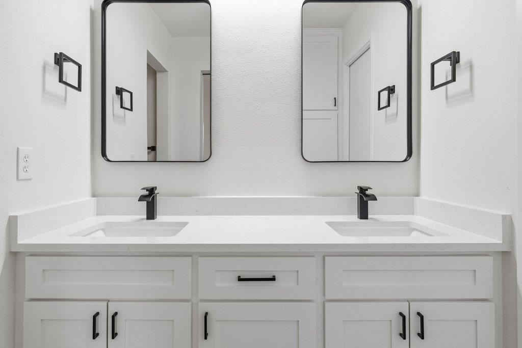 2204 Toro Canyon Rd, Austin, TX 78746