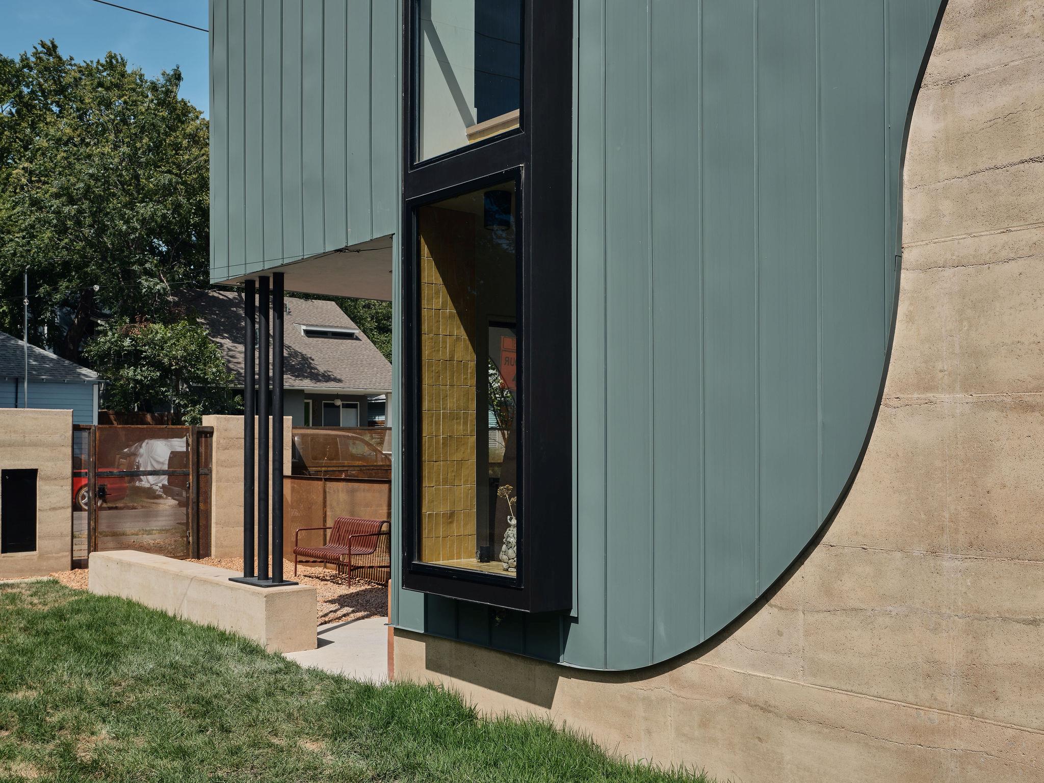 2201 Garden St, Austin, TX 78702