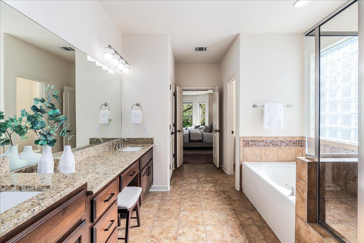 16017 Snowdonia Cv, Bee Cave, TX 78738