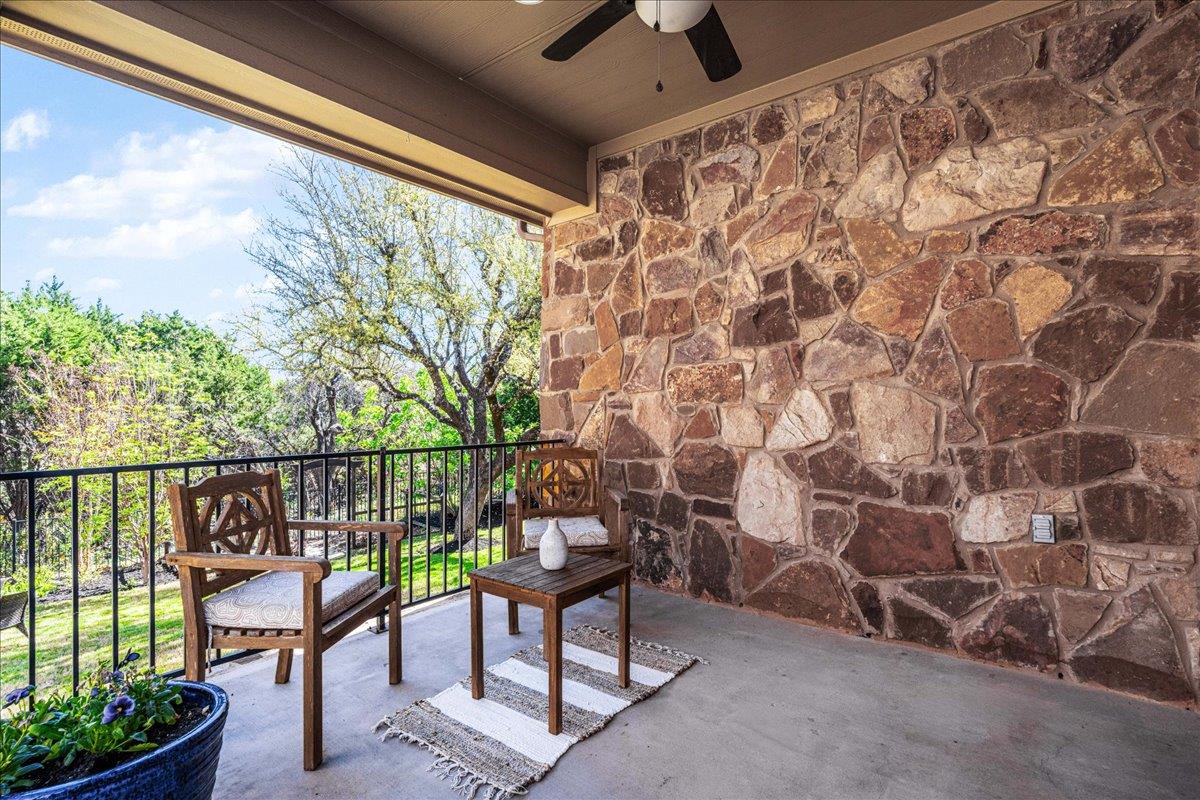 16017 Snowdonia Cv, Bee Cave, TX 78738