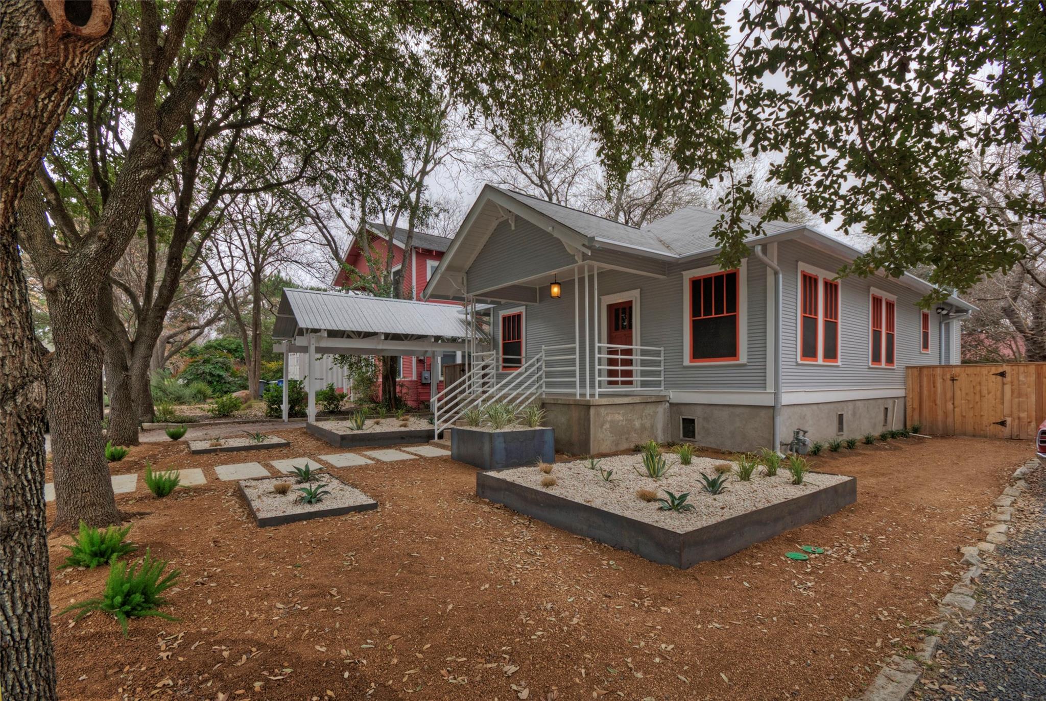 1704 Nickerson St, Austin, TX 78704