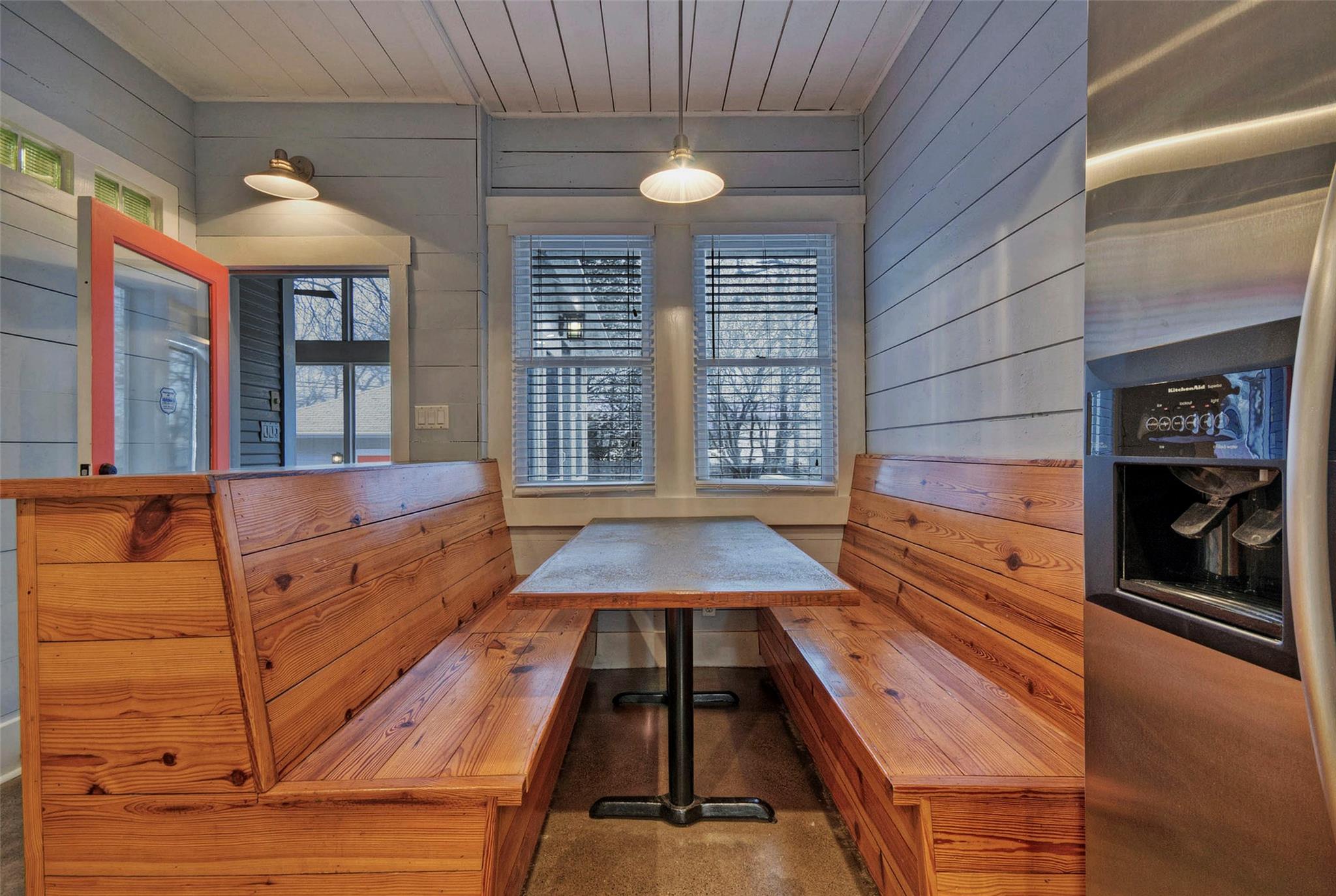 1704 Nickerson St, Austin, TX 78704