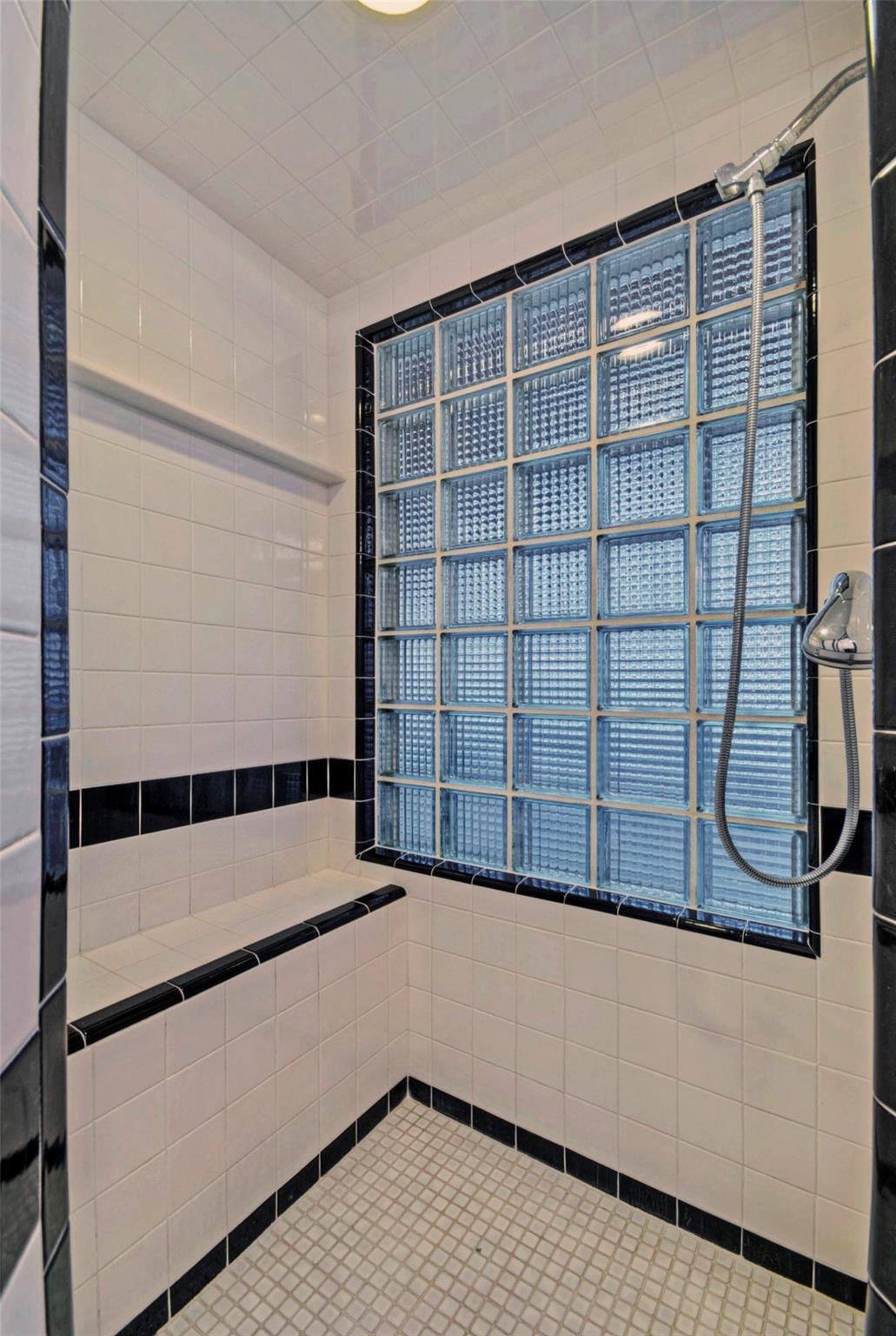 1704 Nickerson St, Austin, TX 78704