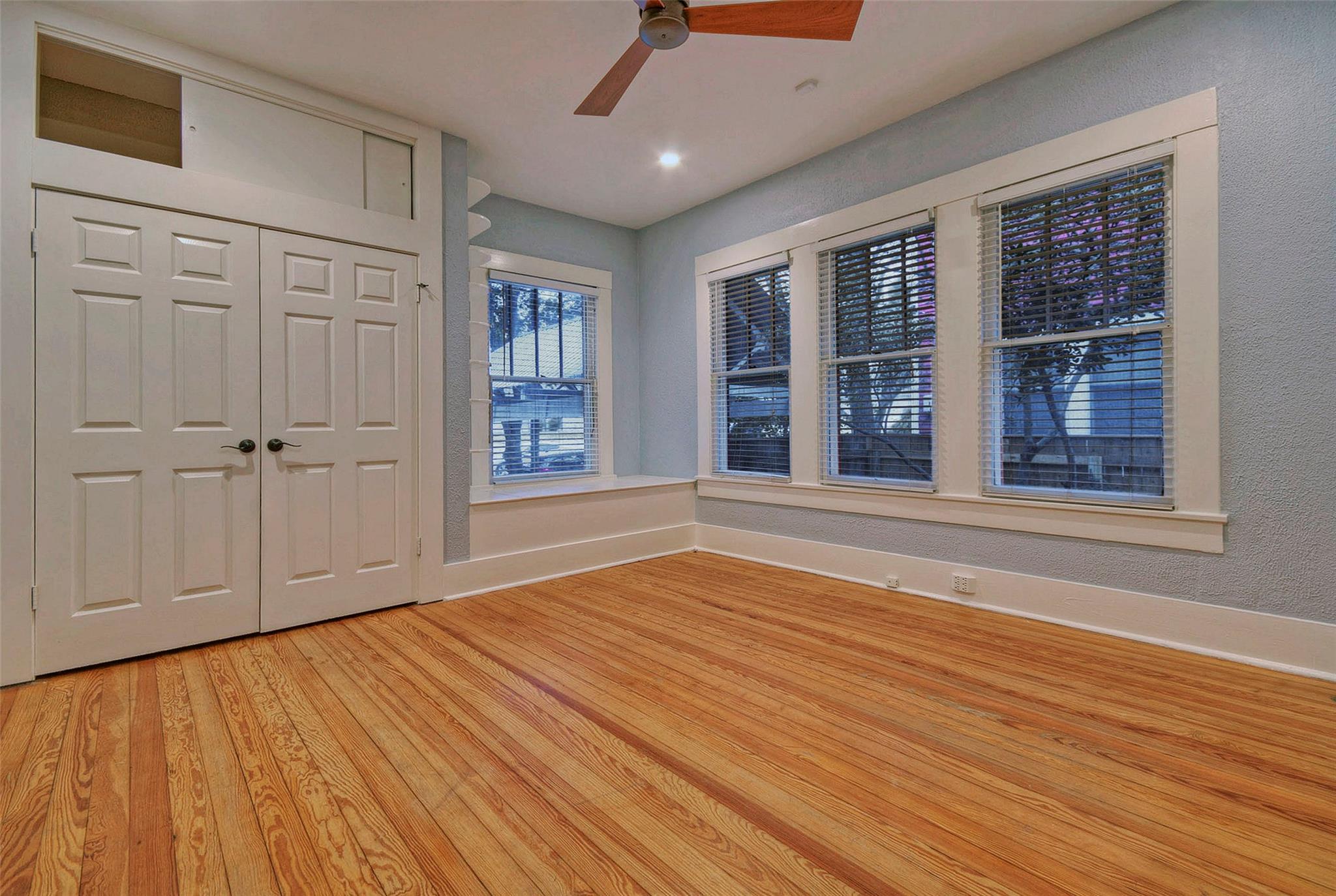 1704 Nickerson St, Austin, TX 78704