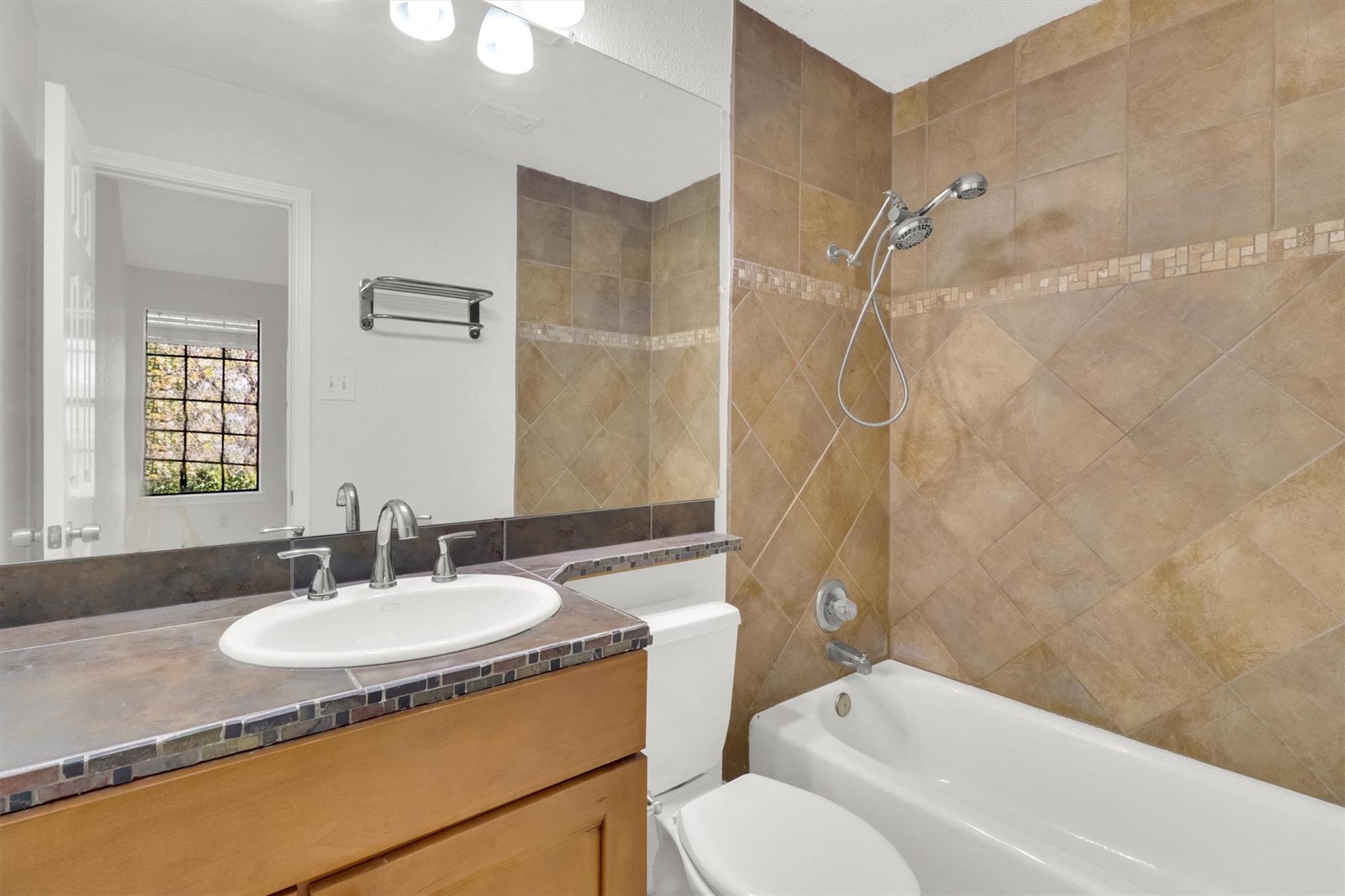 5606 Bonnell Vista St # 3, Austin, TX 78731