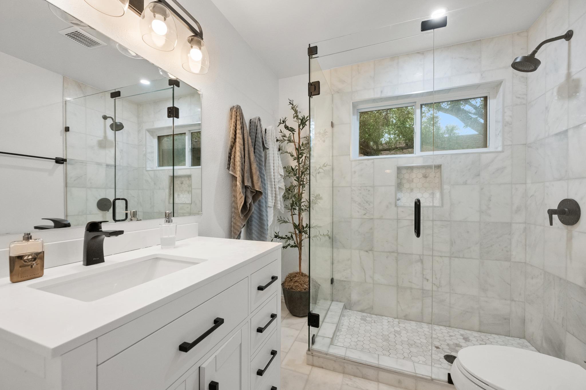 10080 Circleview Dr, Austin, TX 78733