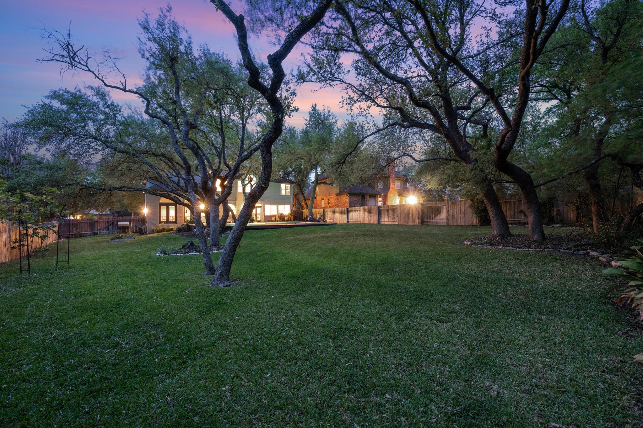 10080 Circleview Dr, Austin, TX 78733