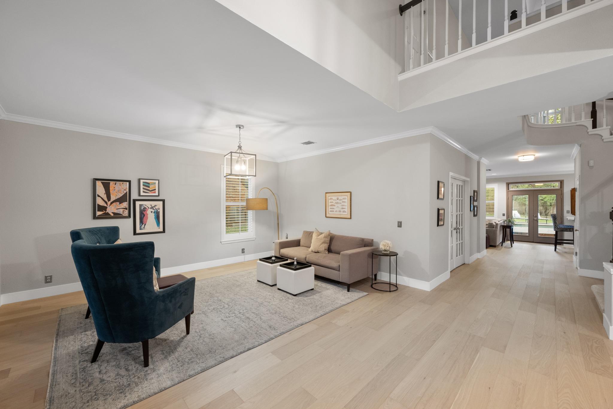 10080 Circleview Dr, Austin, TX 78733