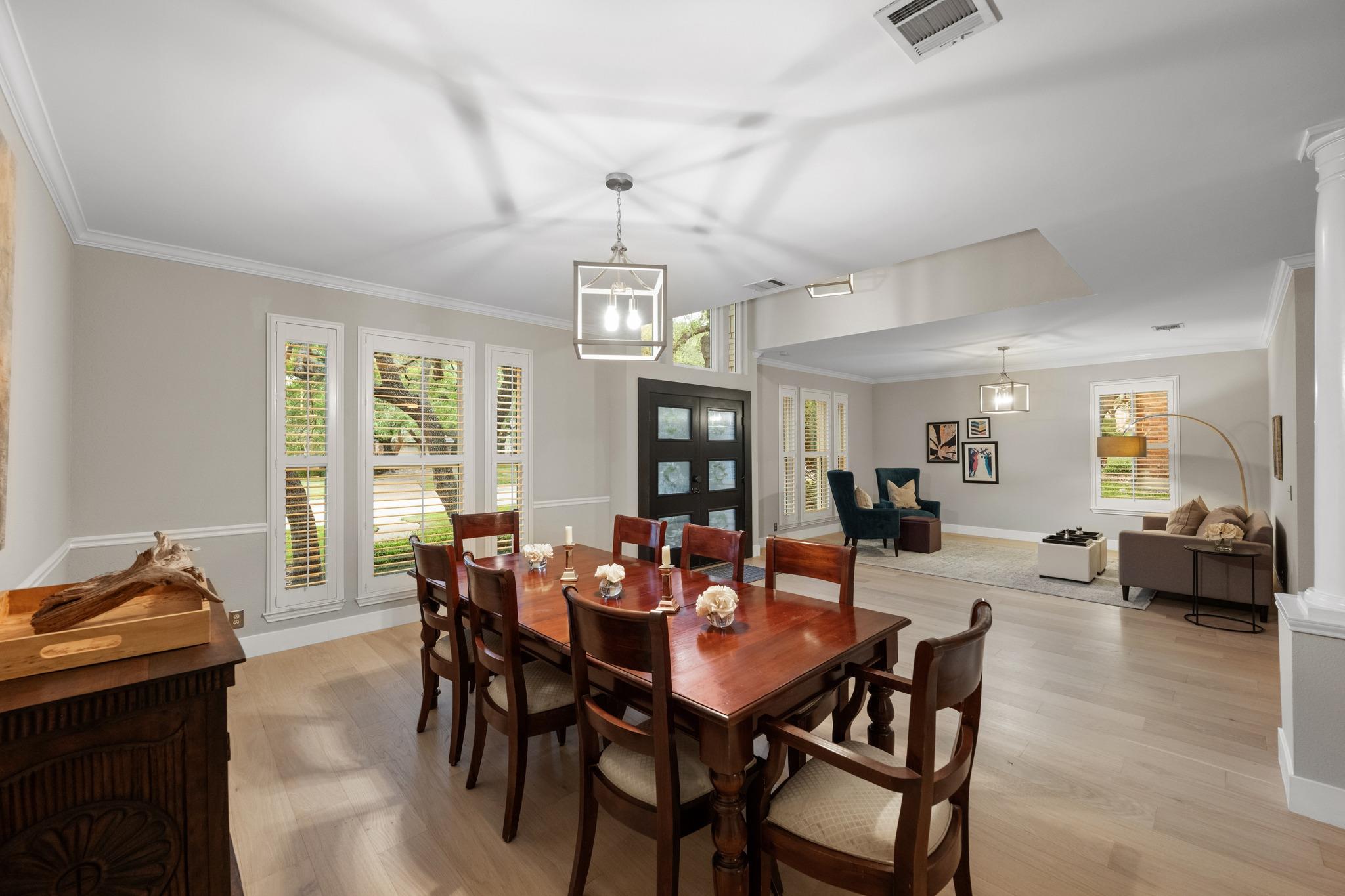 10080 Circleview Dr, Austin, TX 78733