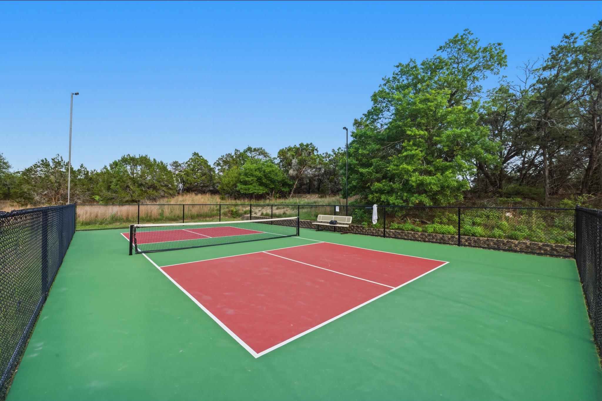 10080 Circleview Dr, Austin, TX 78733