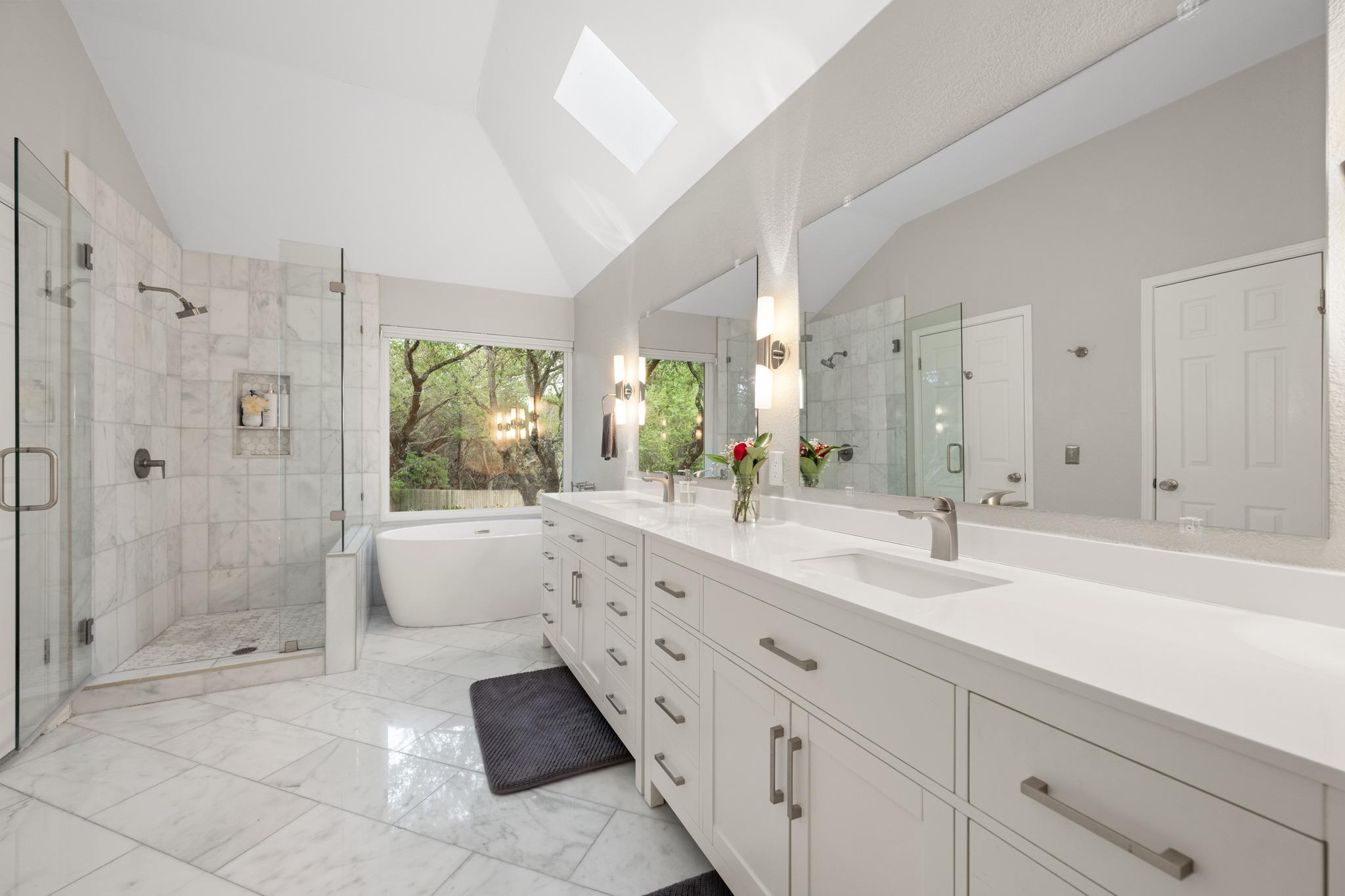 10080 Circleview Dr, Austin, TX 78733